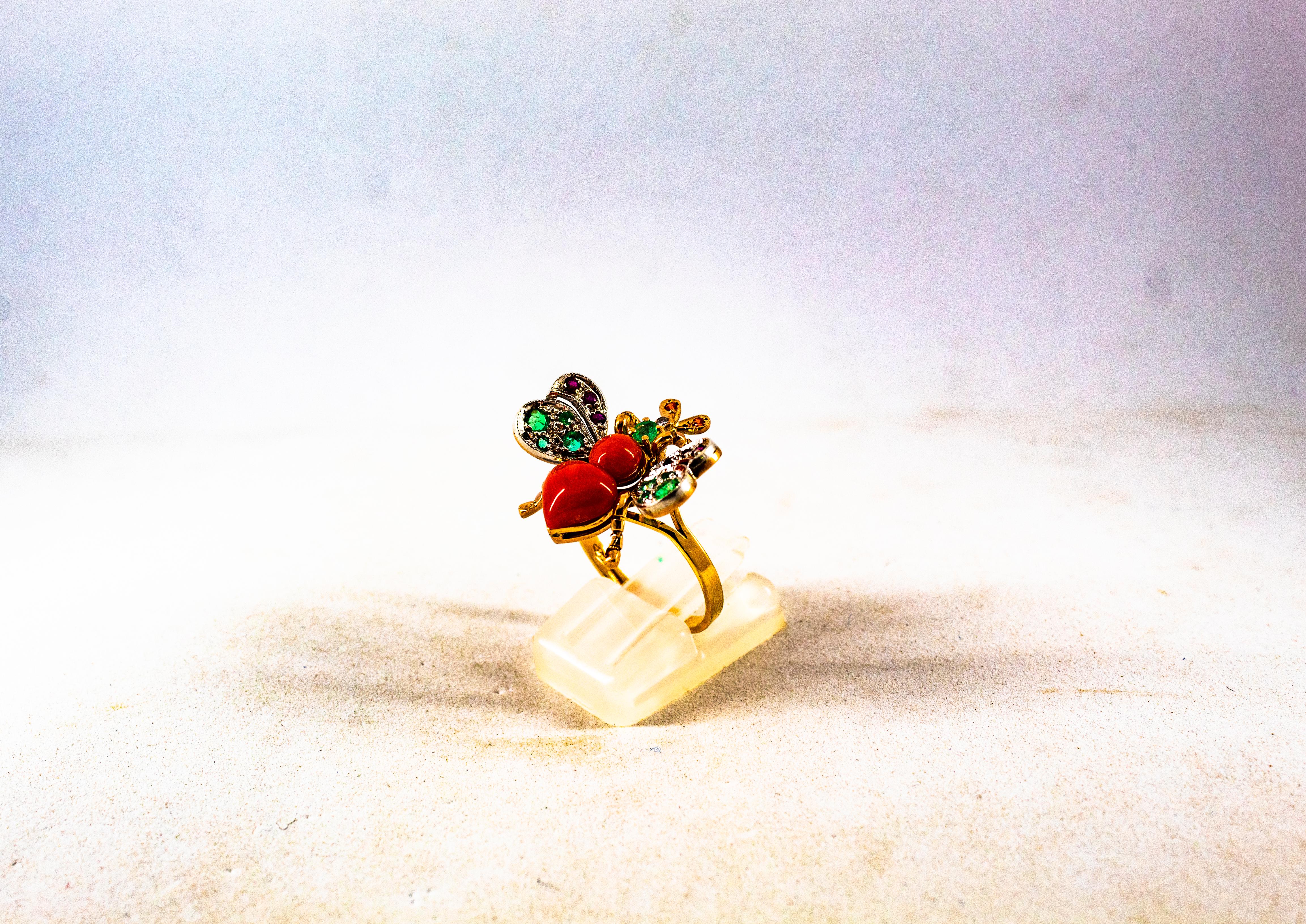 Anillo de Cóctel de Oro Amarillo Estilo Art Nouveau Diamante Blanco Esmeralda Rubí Coral Rojo en venta 2