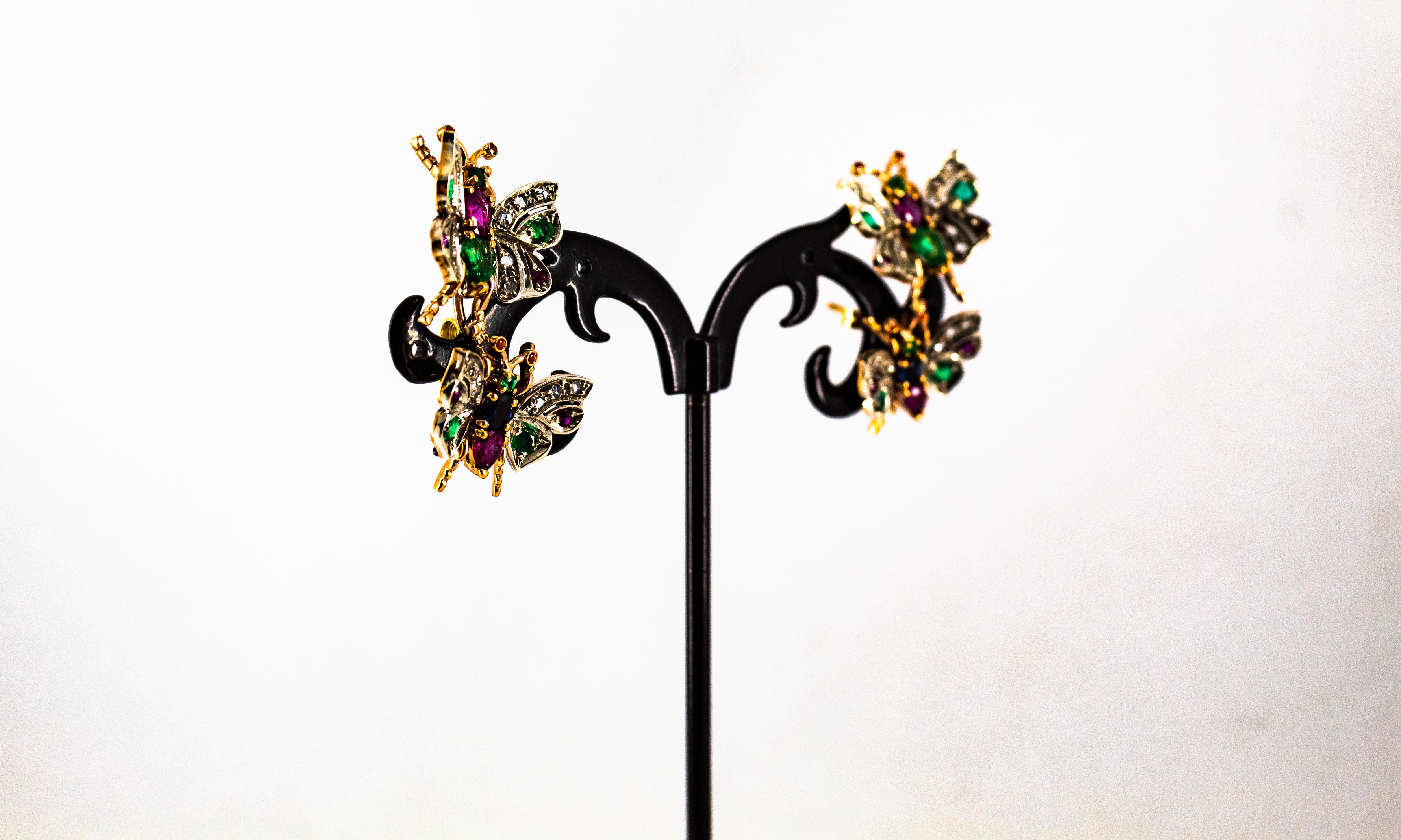 Orecchini in stile Art Nouveau con diamante bianco, smeraldo, rubino e zaffiro in oro giallo in vendita 8