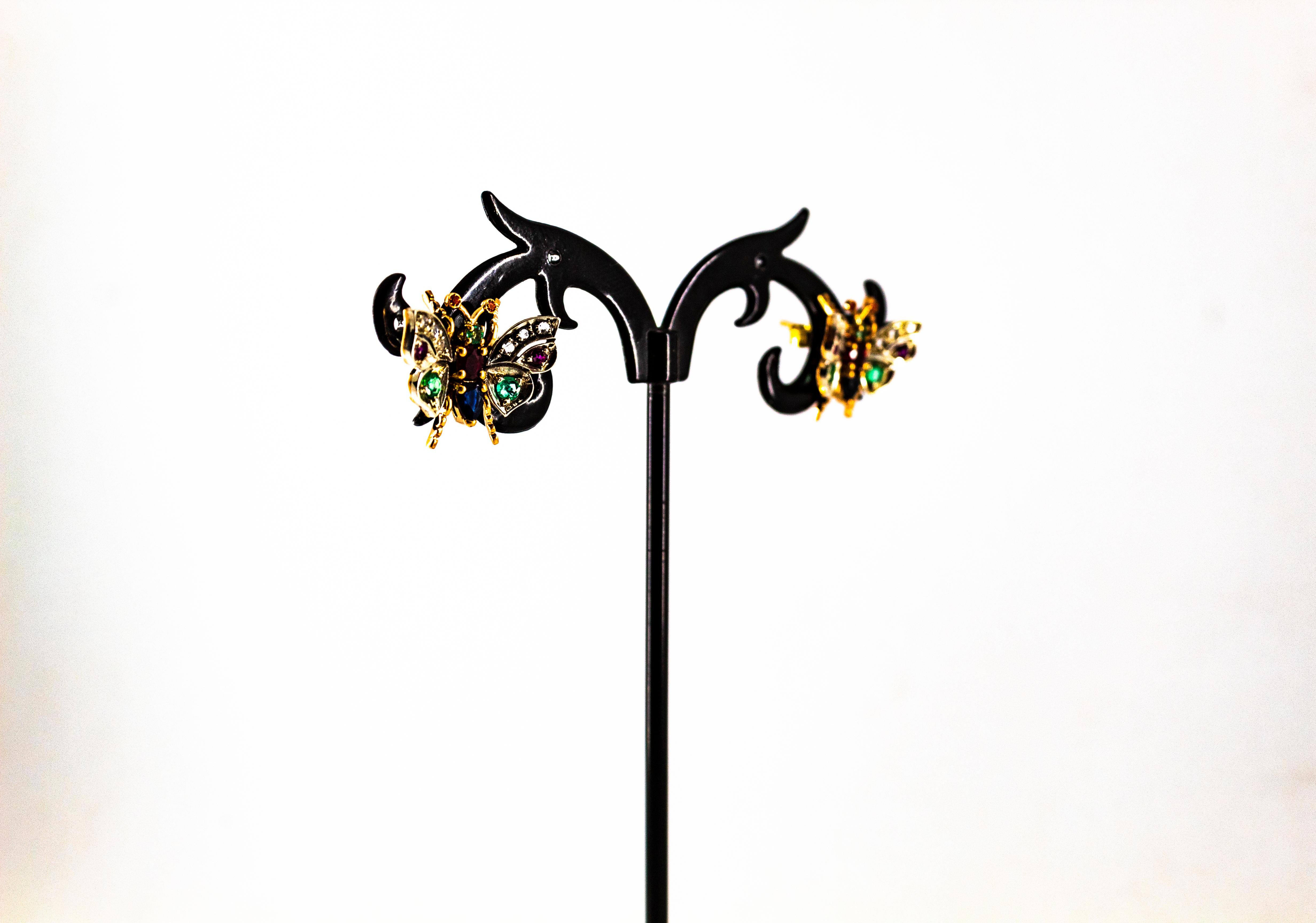 Clous d'oreilles en or jaune de style Art Nouveau avec diamant blanc, émeraude, rubis et saphir en vente 1