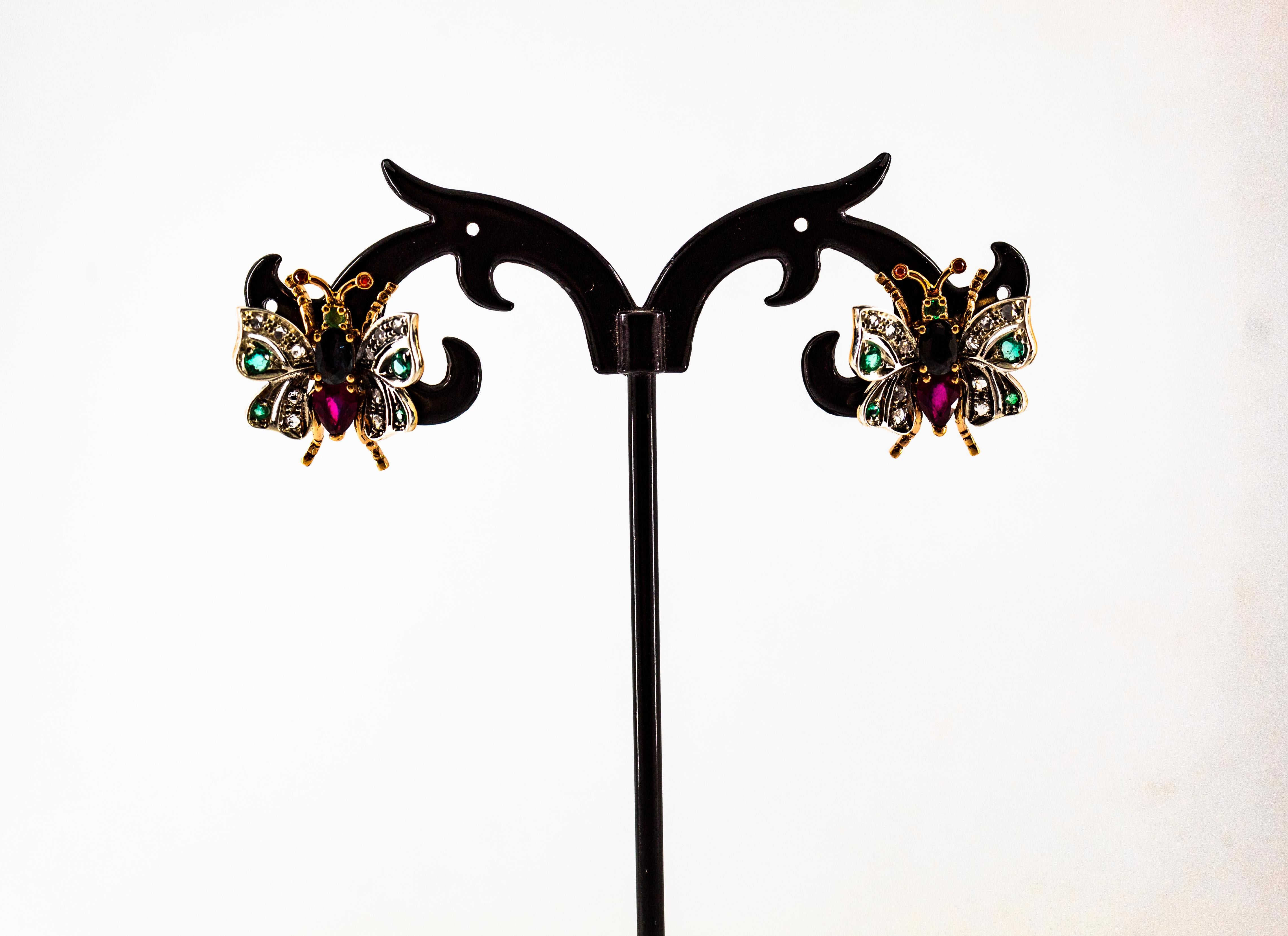 Clous d'oreilles en or jaune de style Art Nouveau avec diamant blanc, émeraude, rubis et saphir en vente 2