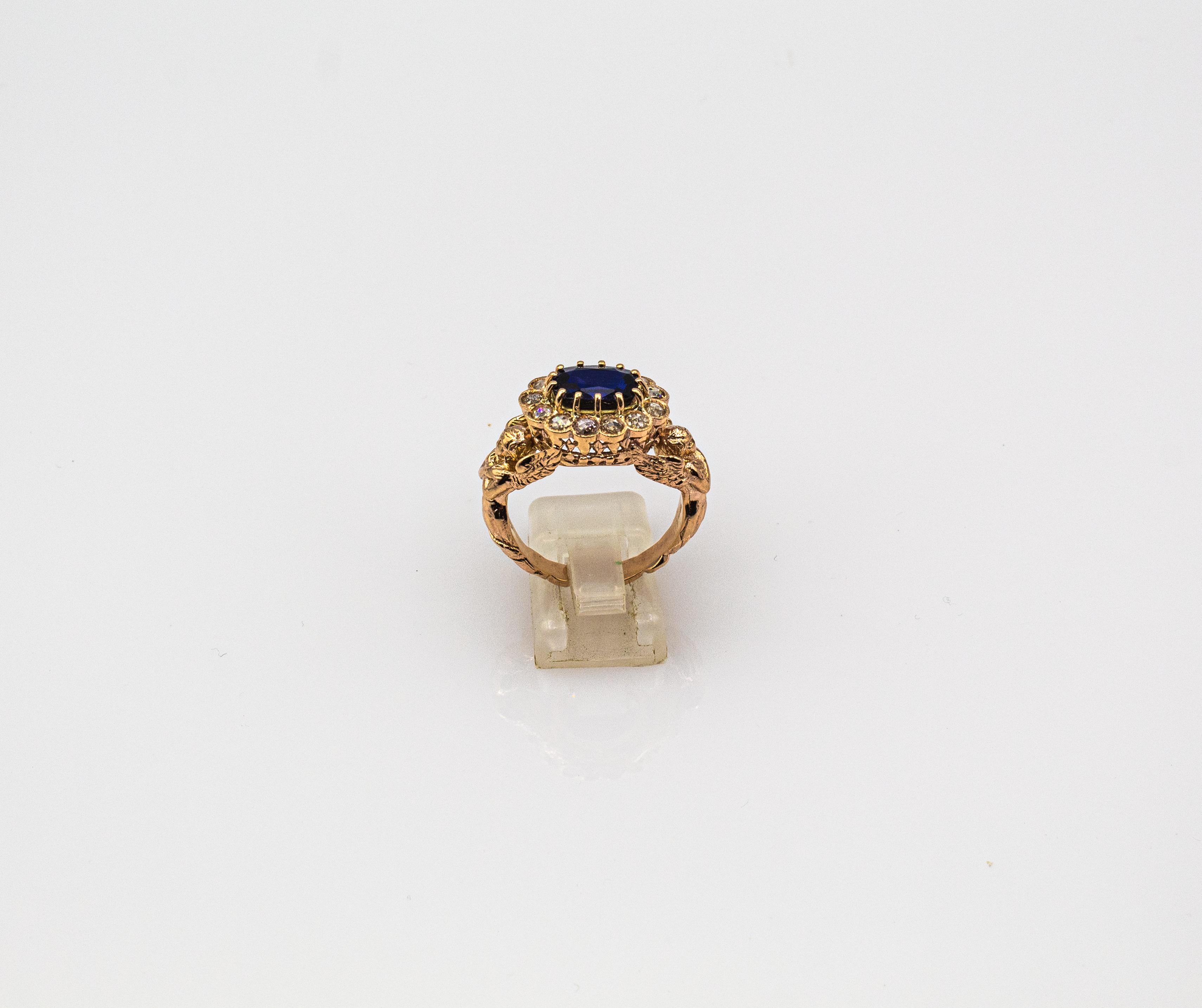 Bague cocktail de style Art Nouveau en or jaune avec diamants blancs et saphirs bleus taille ovale Neuf - En vente à Naples, IT