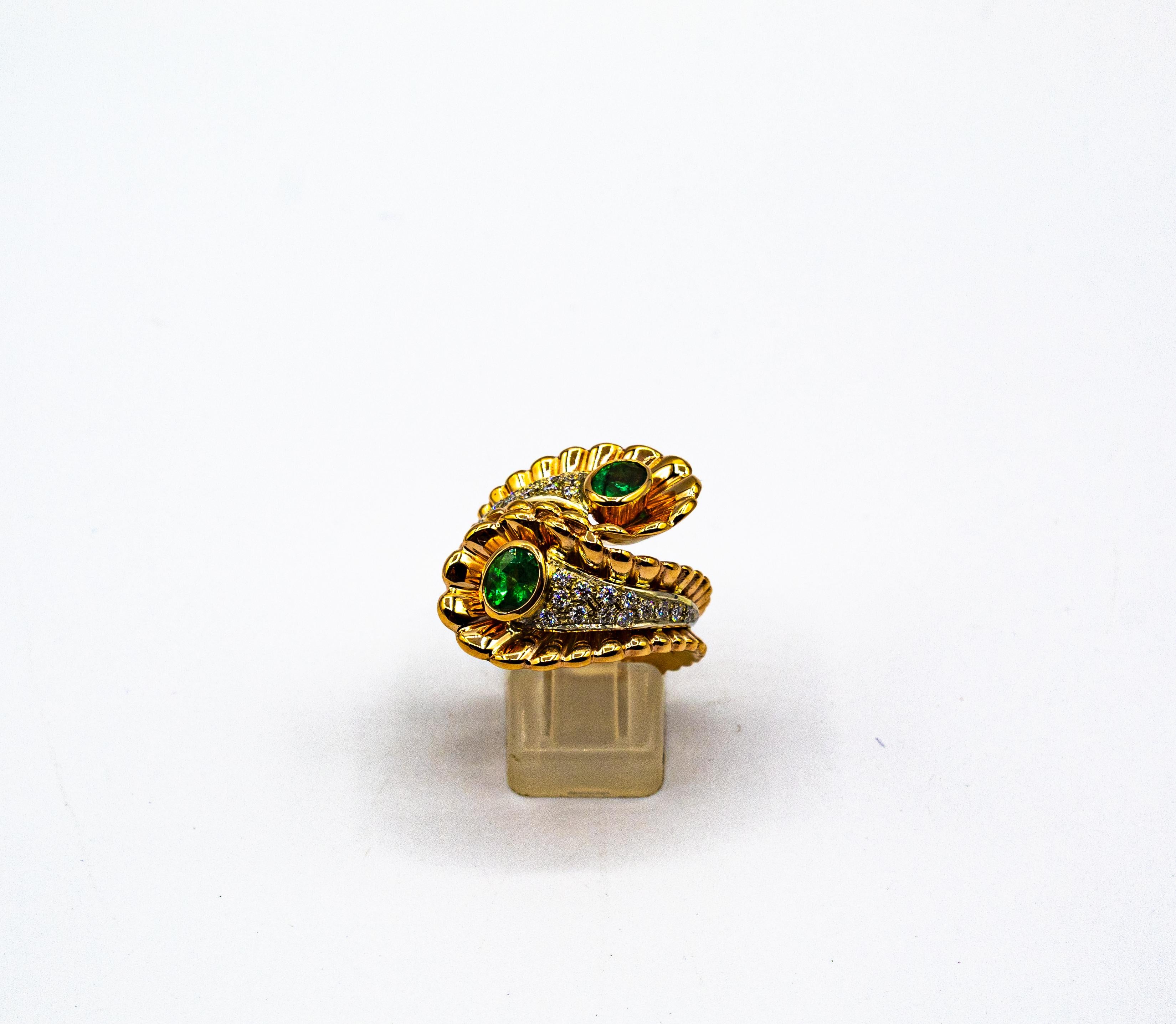 Weißer Diamant Ovalschliff Smaragd Gelbgold Cocktail-Ring im Art nouveau-Stil für Damen oder Herren