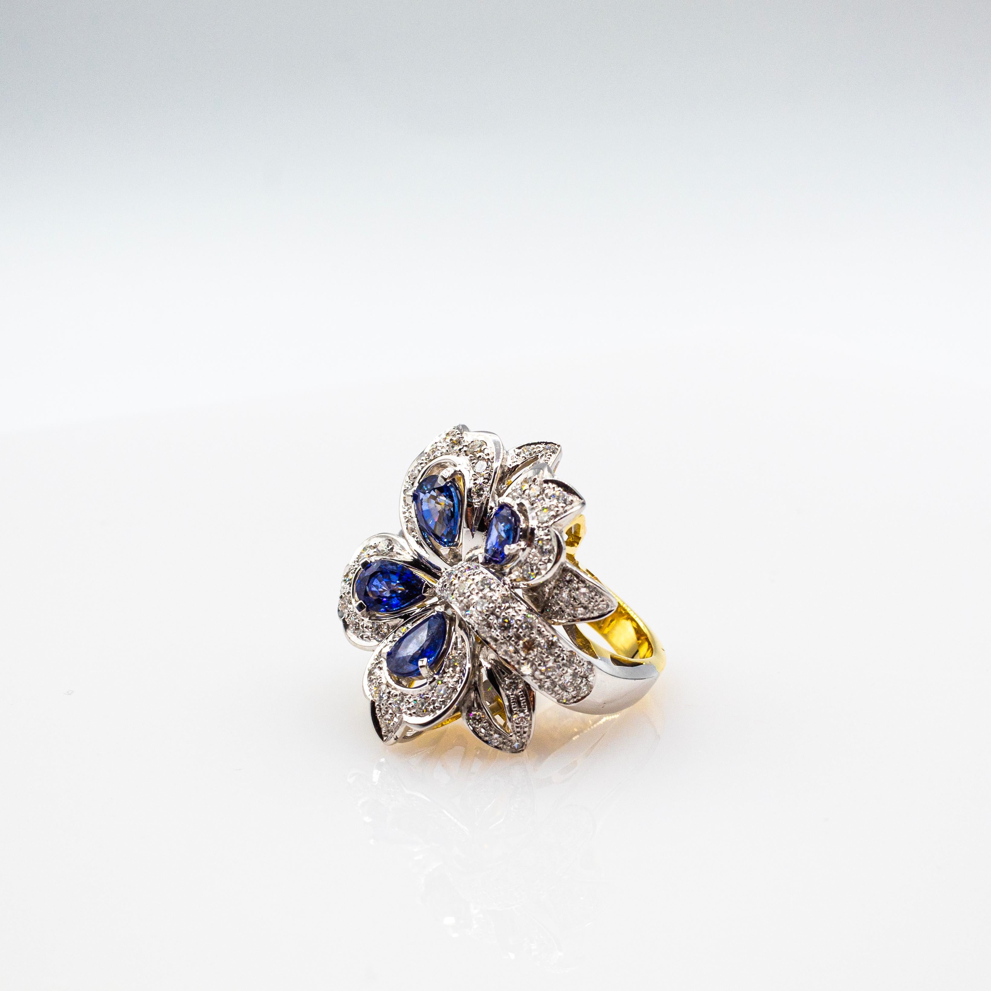 Bague de cocktail en or jaune, style Art Nouveau, diamant blanc, saphir bleu taillé en poire en vente 2