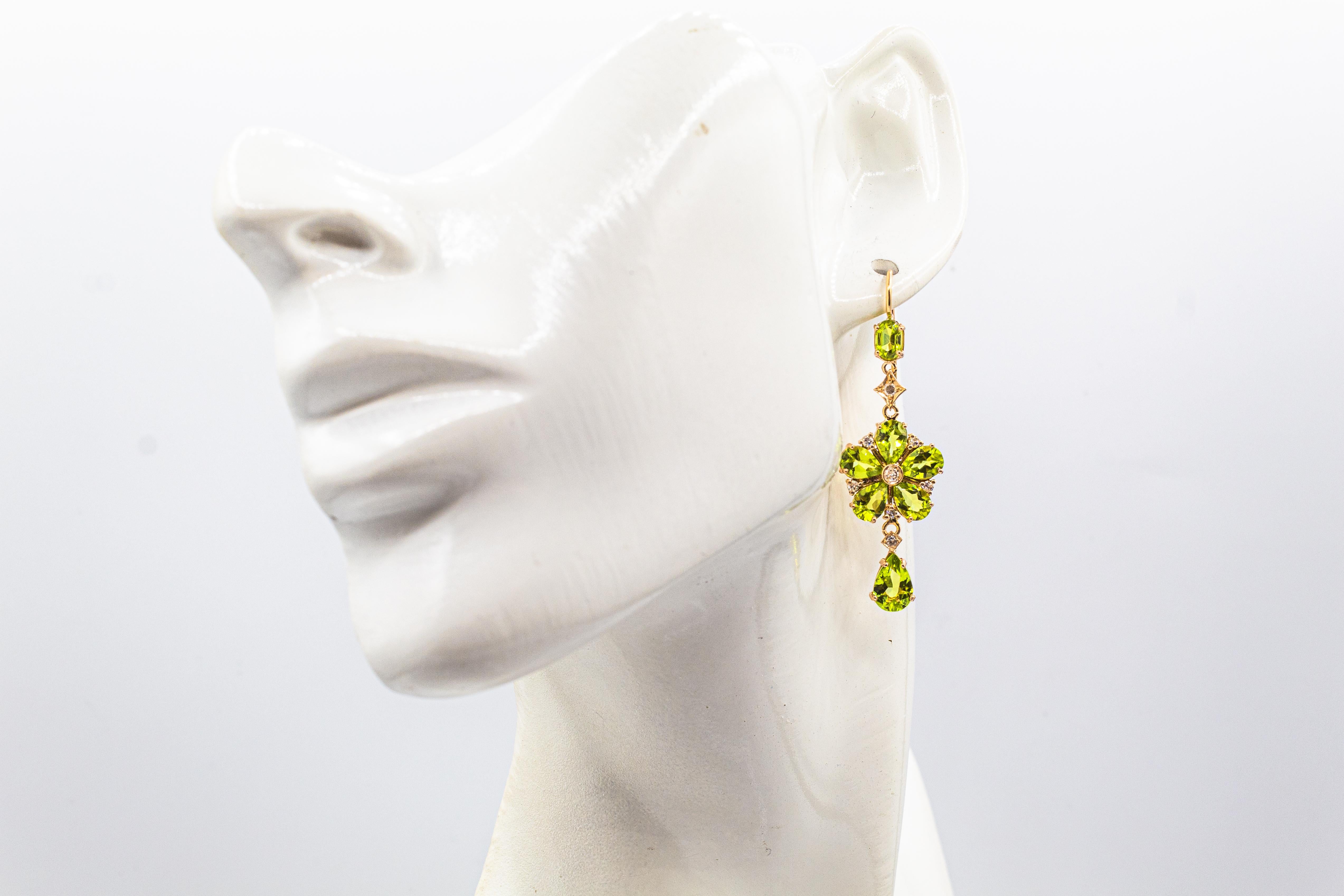 Art Nouveau Style Weißer Diamant Birnenschliff Peridot Gelbgold Blumen Ohrringe im Angebot 7