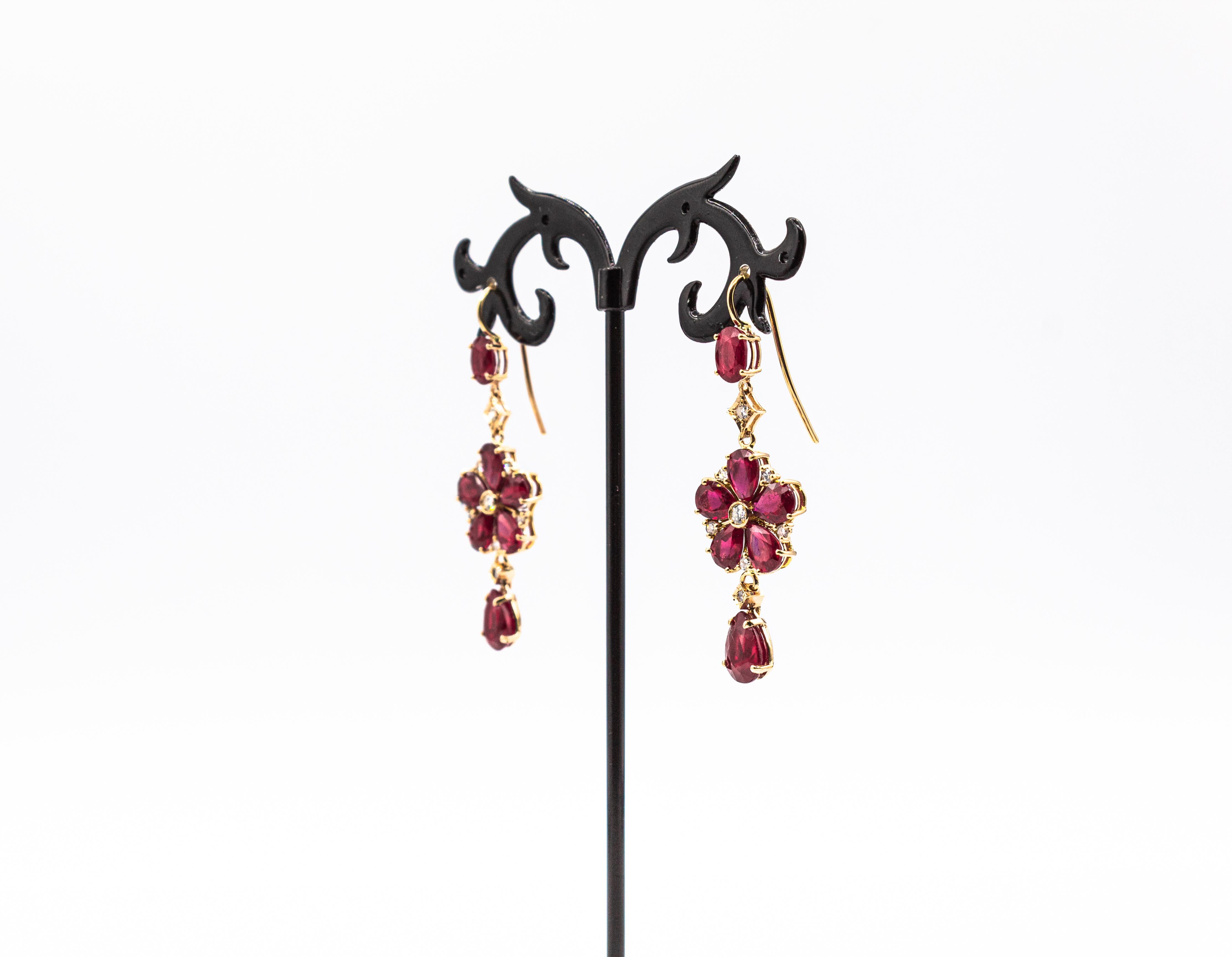 Art Nouveau Style Weißer Diamant Birnenschliff Rubin Gelbgold Blumen Ohrringe im Angebot 2