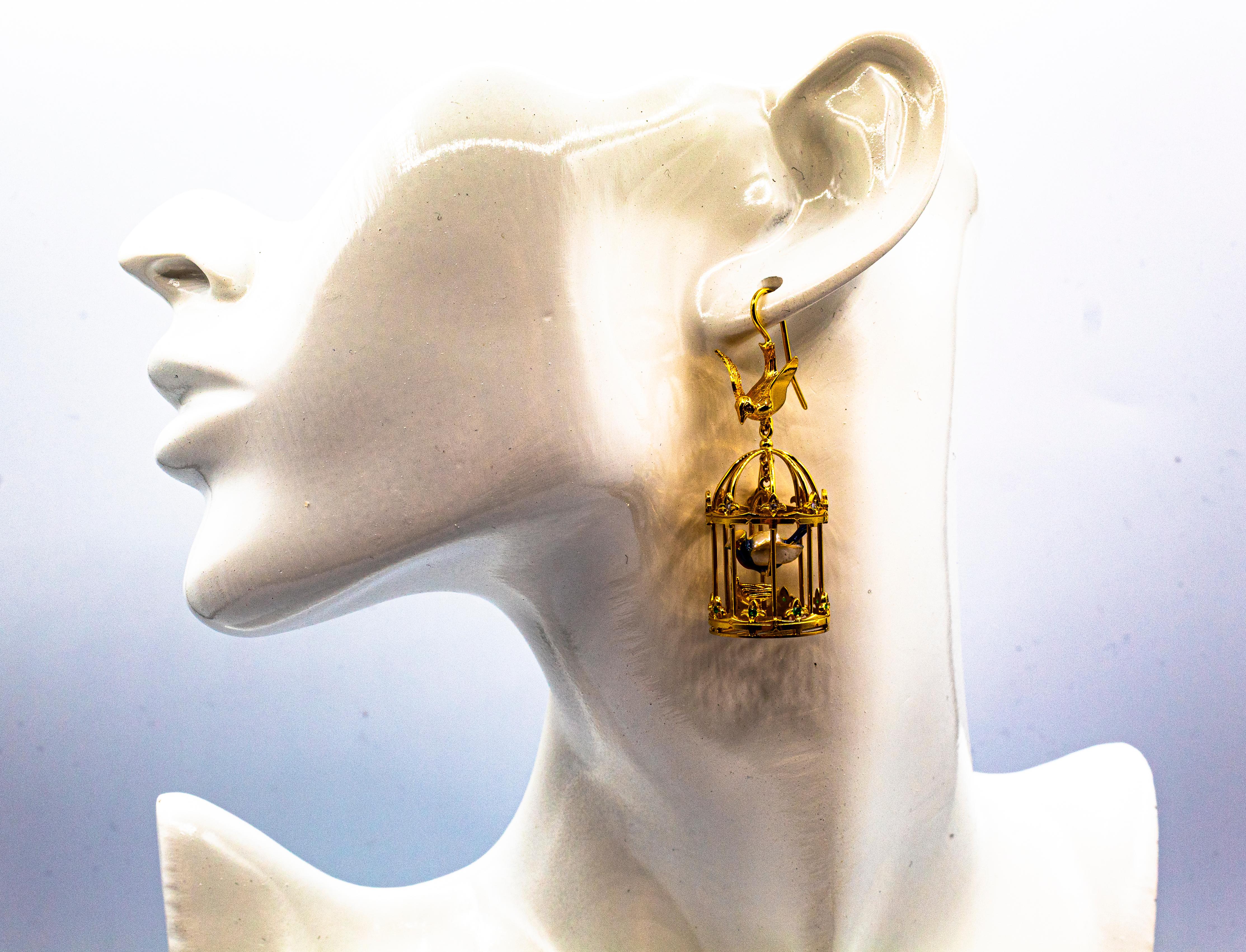 Jugendstil-Ohrringe „Birdcage“ mit weißen Diamanten, Perlen und Tsavorit in Gelbgold im Angebot 4