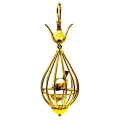 Collar Colgante "Jaula de Pájaro" Estilo Art Nouveau Diamante Blanco Perla Oro Amarillo