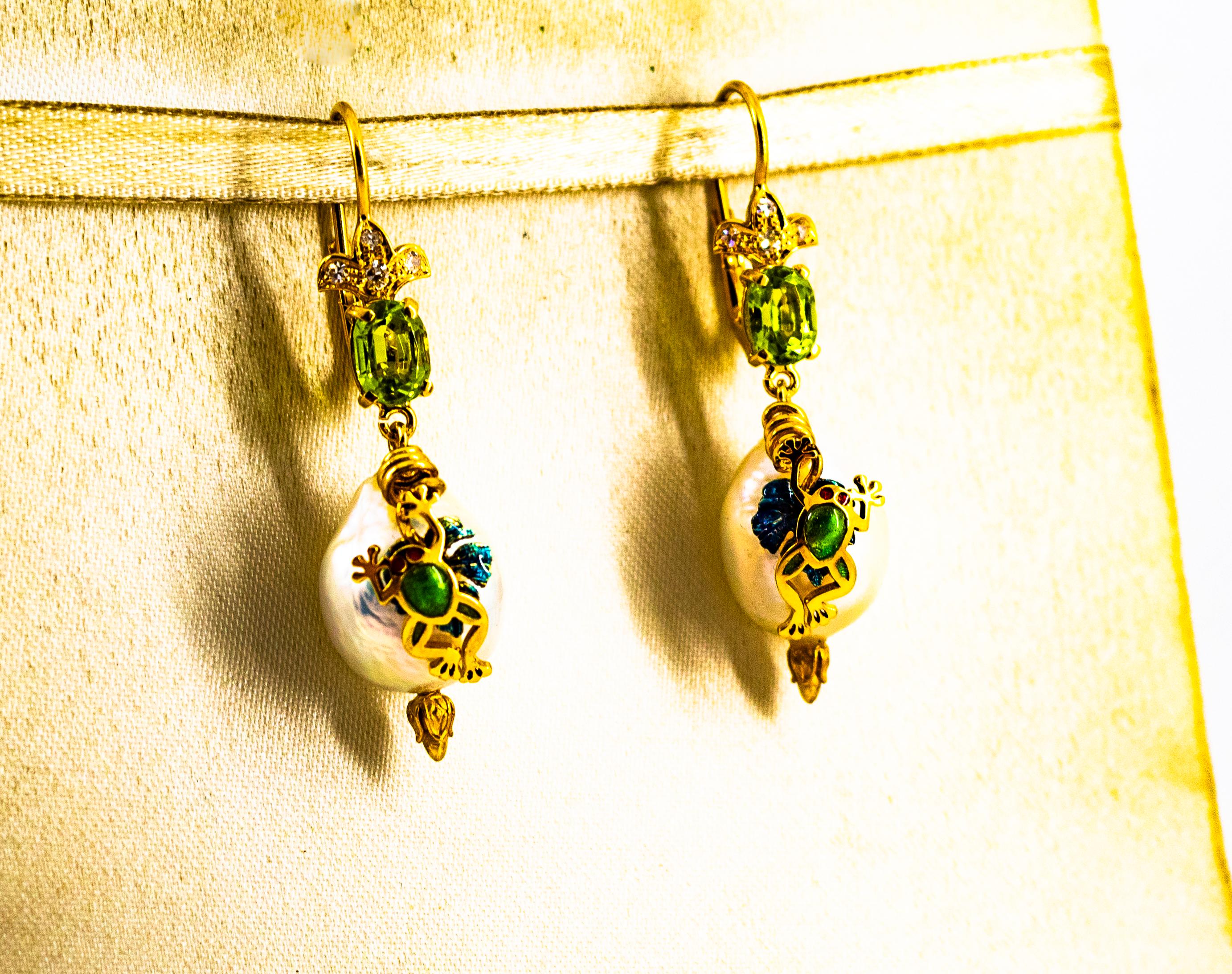 Women's or Men's Art Nouveau Style White Diamond Peridot Pearl Enamel Yellow Gold 
