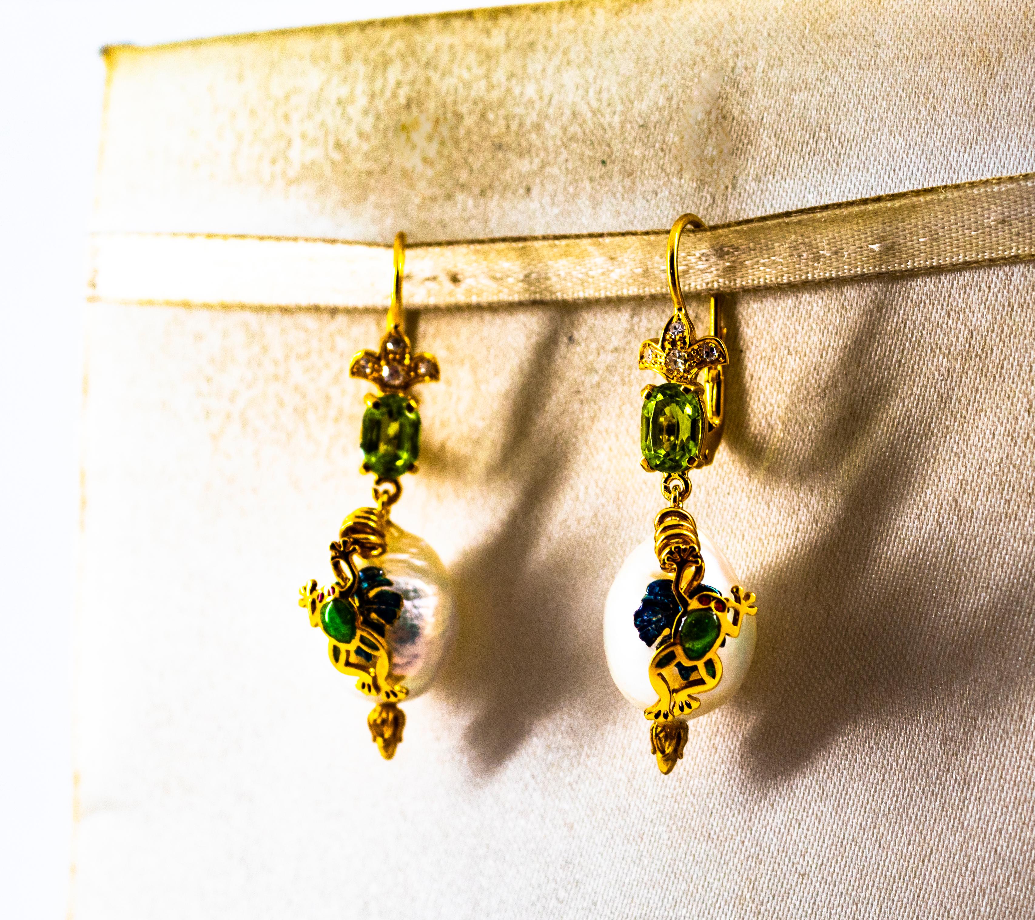 Gelbgold-Ohrringe „Frog“ im Jugendstil, weißer Diamant Peridot Perle Emaille im Angebot 1
