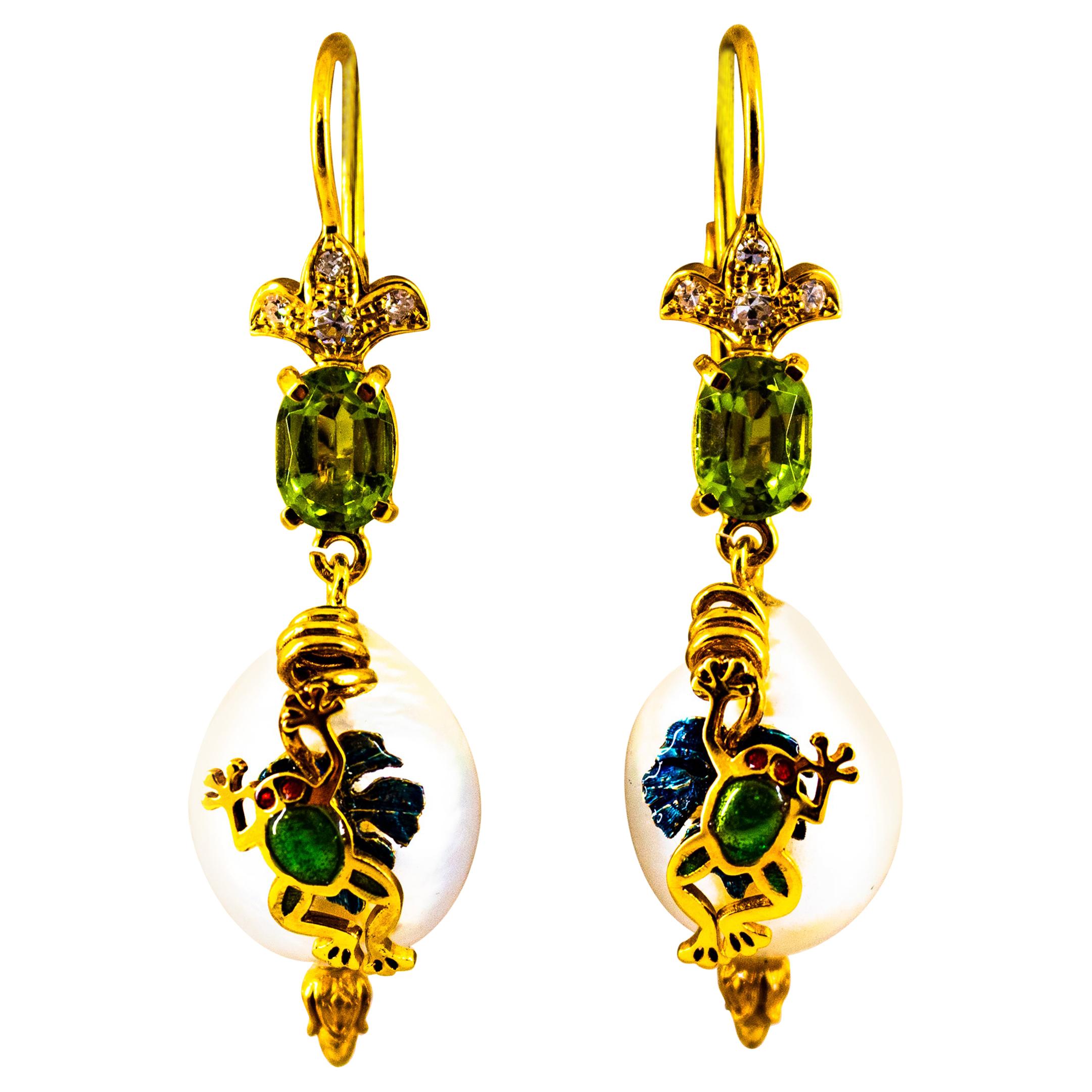 Orecchini "Rana" in stile Art Nouveau con diamante bianco e perla smaltata in oro giallo