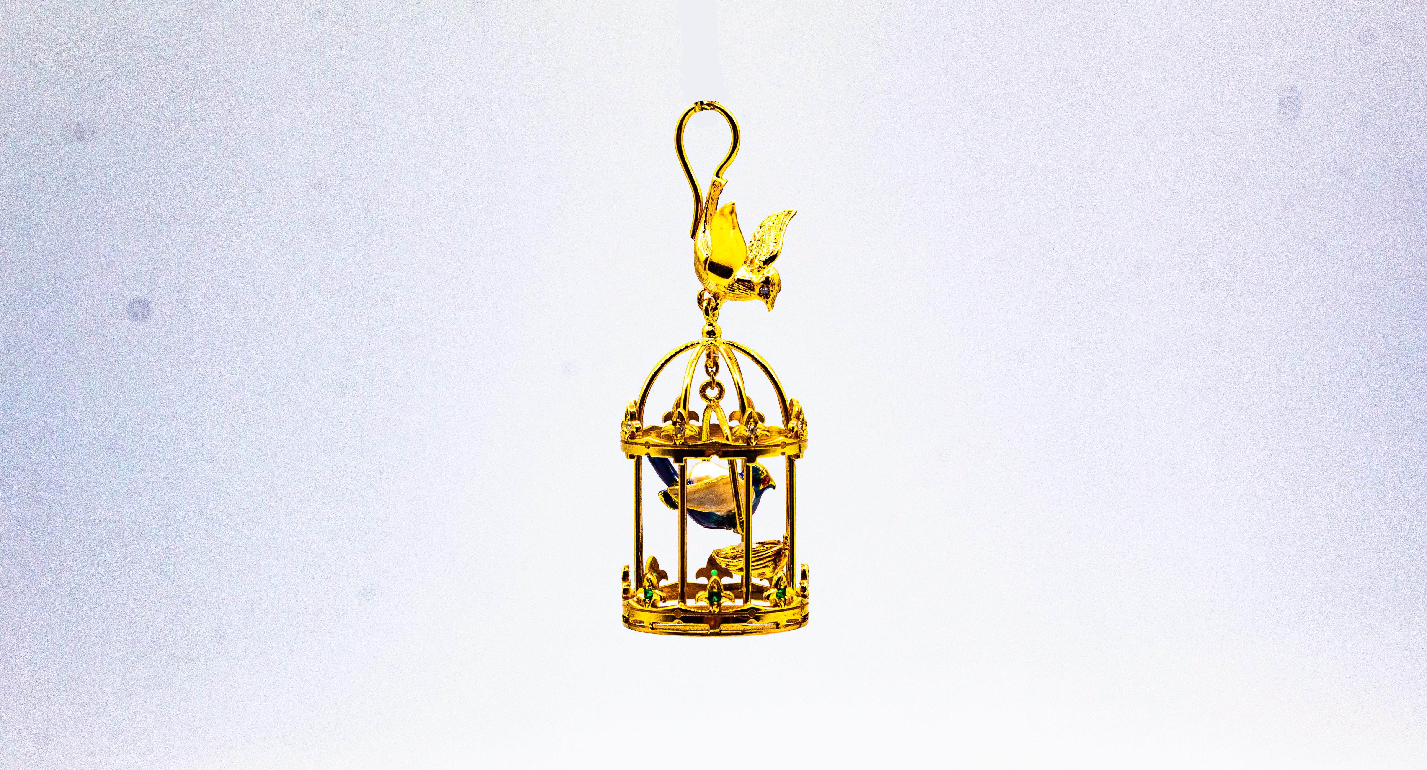 Gelbgold-Anhänger „Birdcage“ im Jugendstil mit weißen Diamanten und Tsavorit-Perlen für Damen oder Herren im Angebot