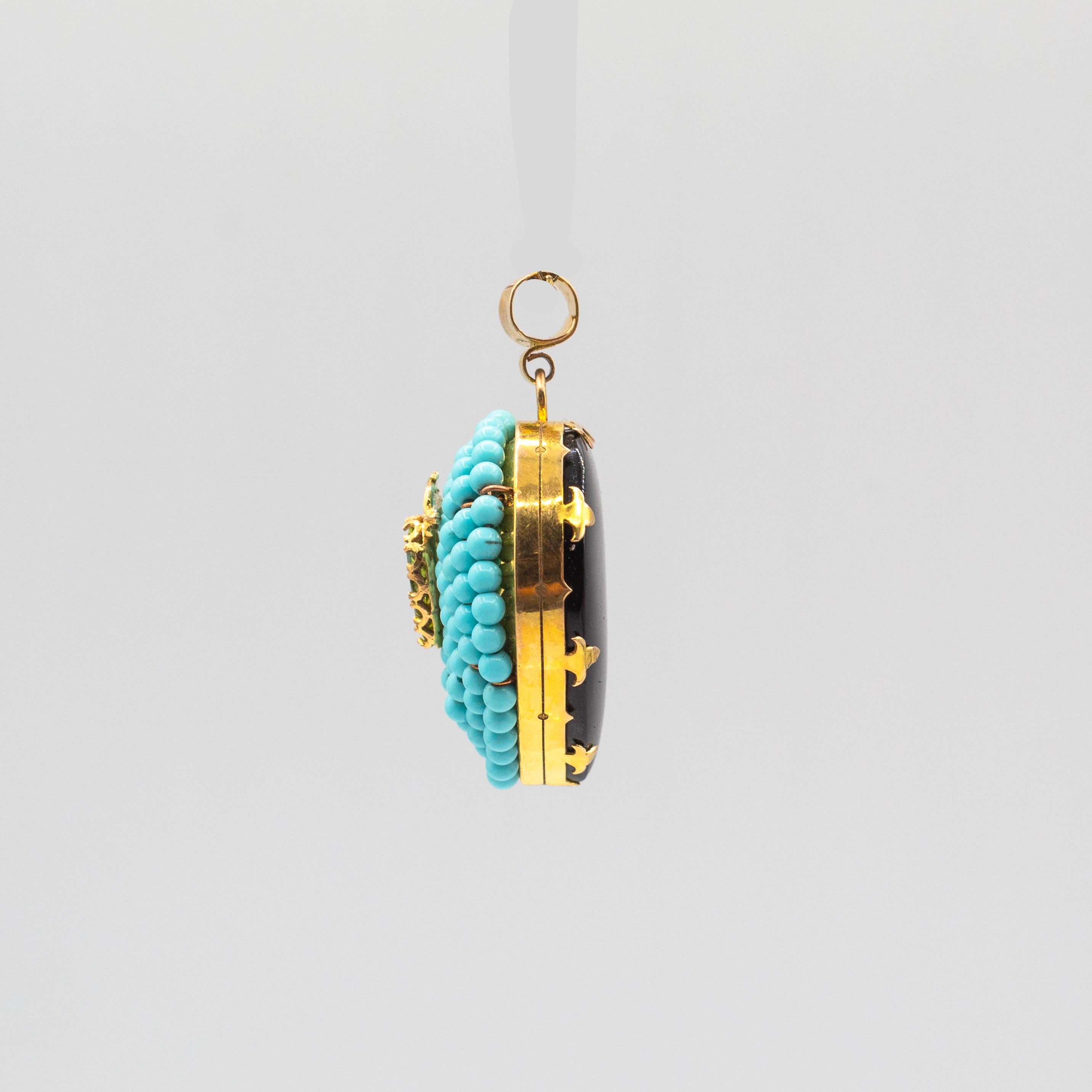 Pendentif cœur de style Art nouveau en or jaune avec diamant blanc, turquoise, péridot et onyx Neuf - En vente à Naples, IT