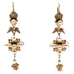 Boucles d'oreilles en goutte de style Art nouveau en or jaune avec perles et diamants blancs taille rose