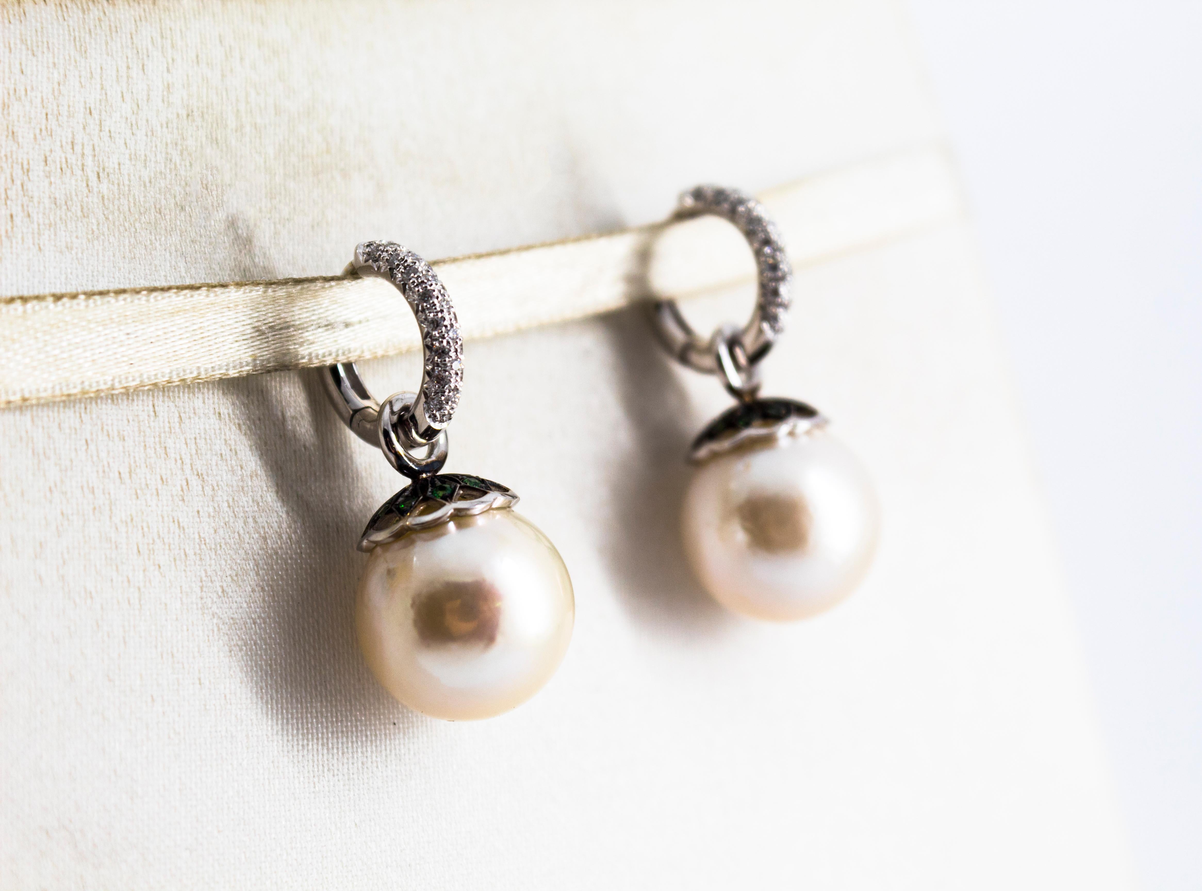 Weiße Zirkon- Tsavorit-Perle Weißgold-Ohrringe im Jugendstil (Brillantschliff) im Angebot
