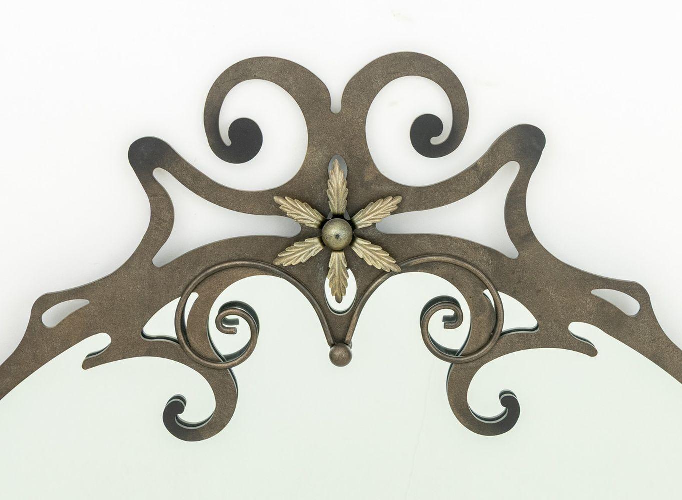 Espejo Circular de Hierro Forjado Estilo Art Nouveau en Bueno estado para la venta en Astoria, NY