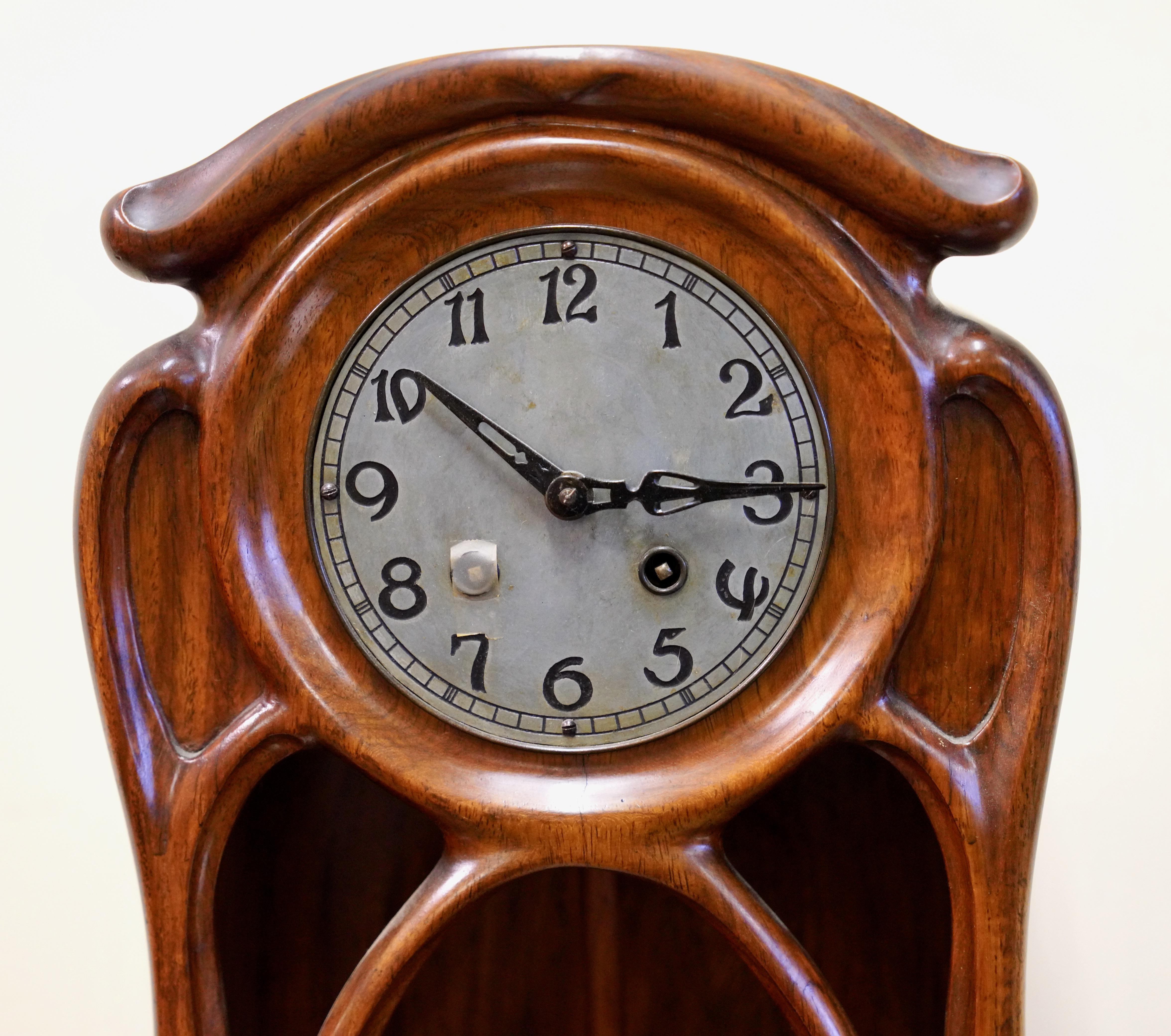 Art Nouveau Table Clock by Christian Ferdinand Morawe, Gustav Becker Clockwork In Good Condition For Sale In Berlin, DE