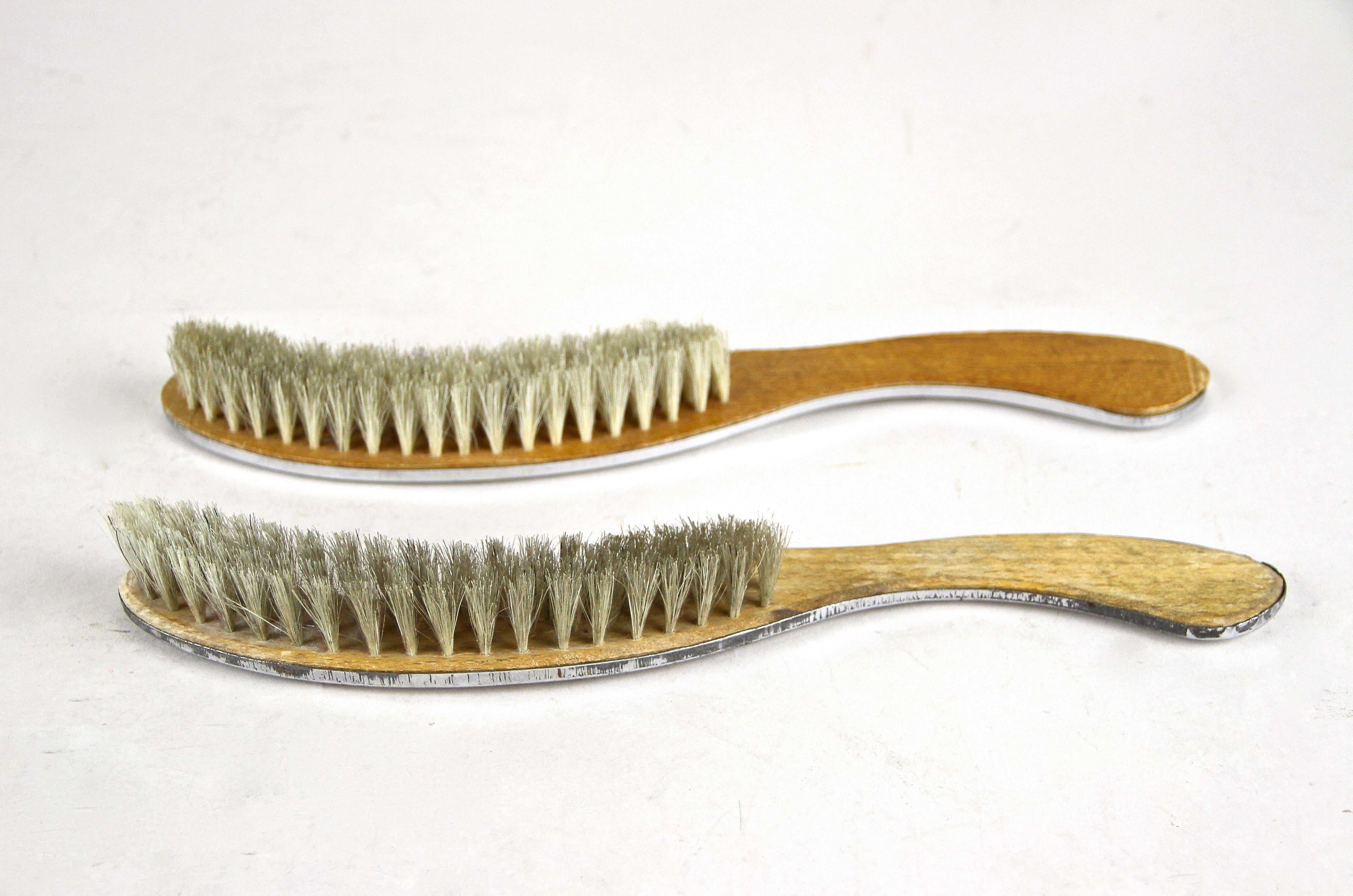 Art Nouveau Table Dust Pan and Brush Set, Nickel Plated, Austria, circa 1915 5