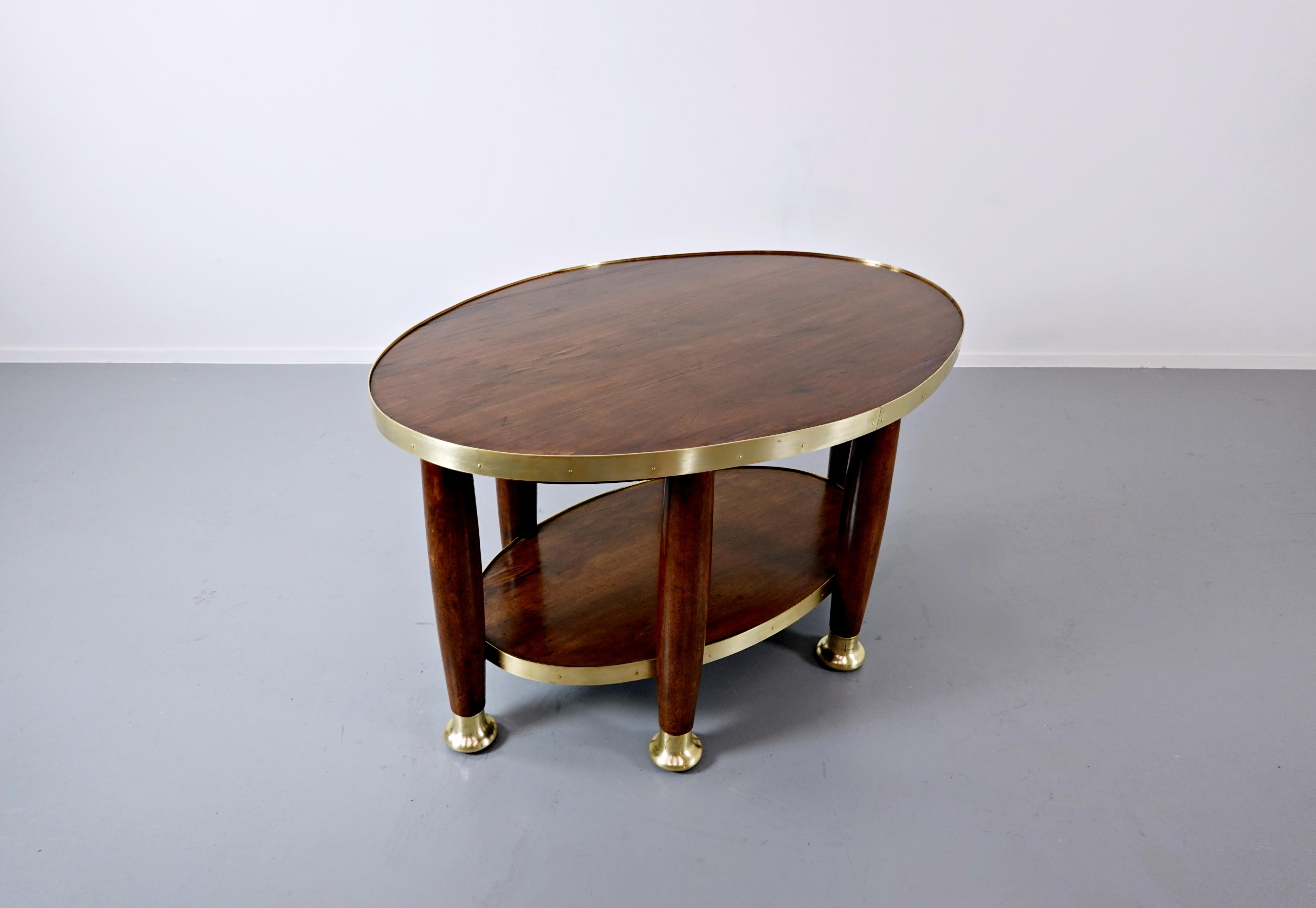 Laiton Table Art Nouveau dans le style d'Adolf Loos, bois et laiton, vers 1910 en vente