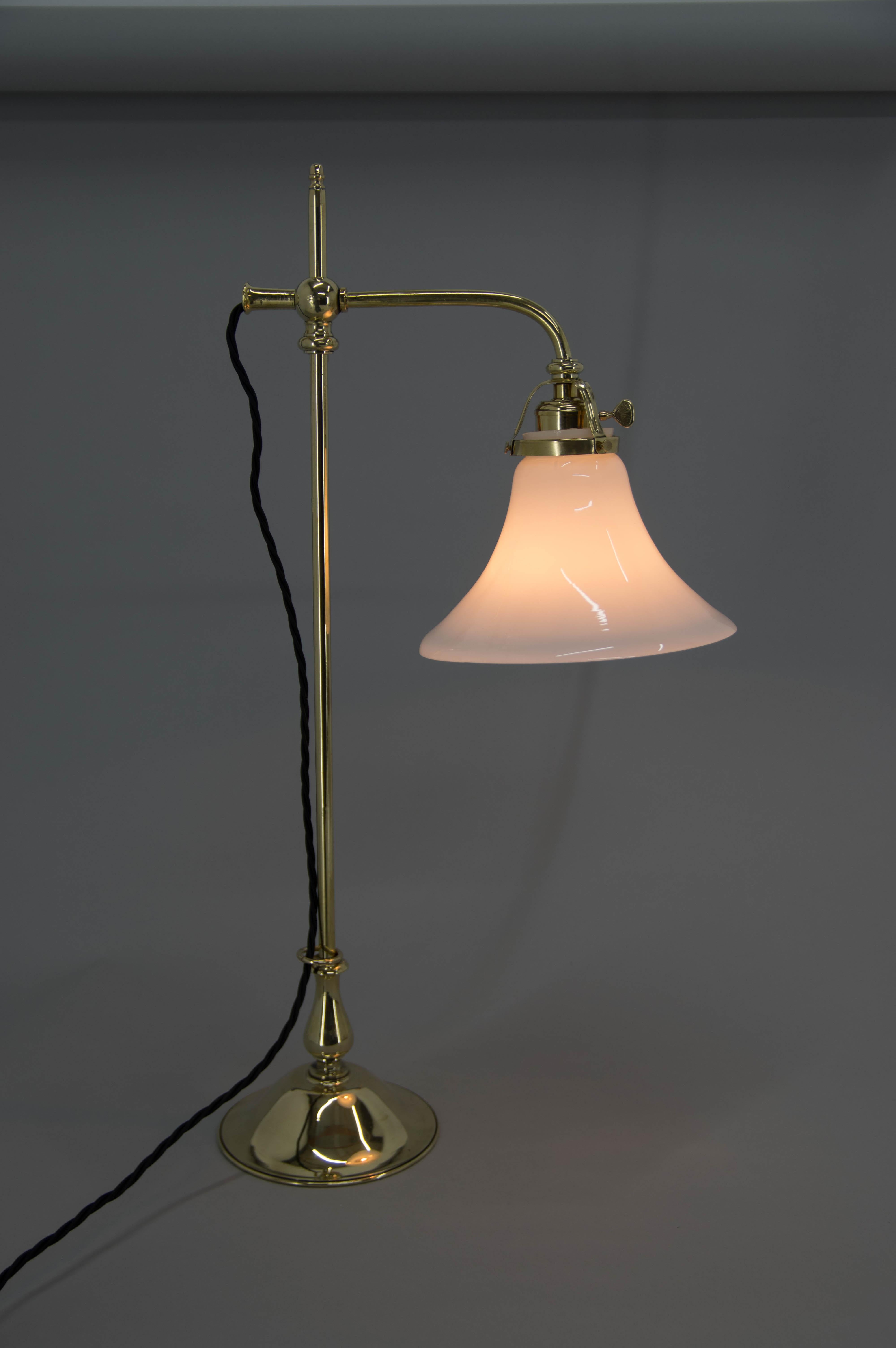 Art Nouveau Table Lamp, 1910s, Restored In Excellent Condition For Sale In Praha, CZ