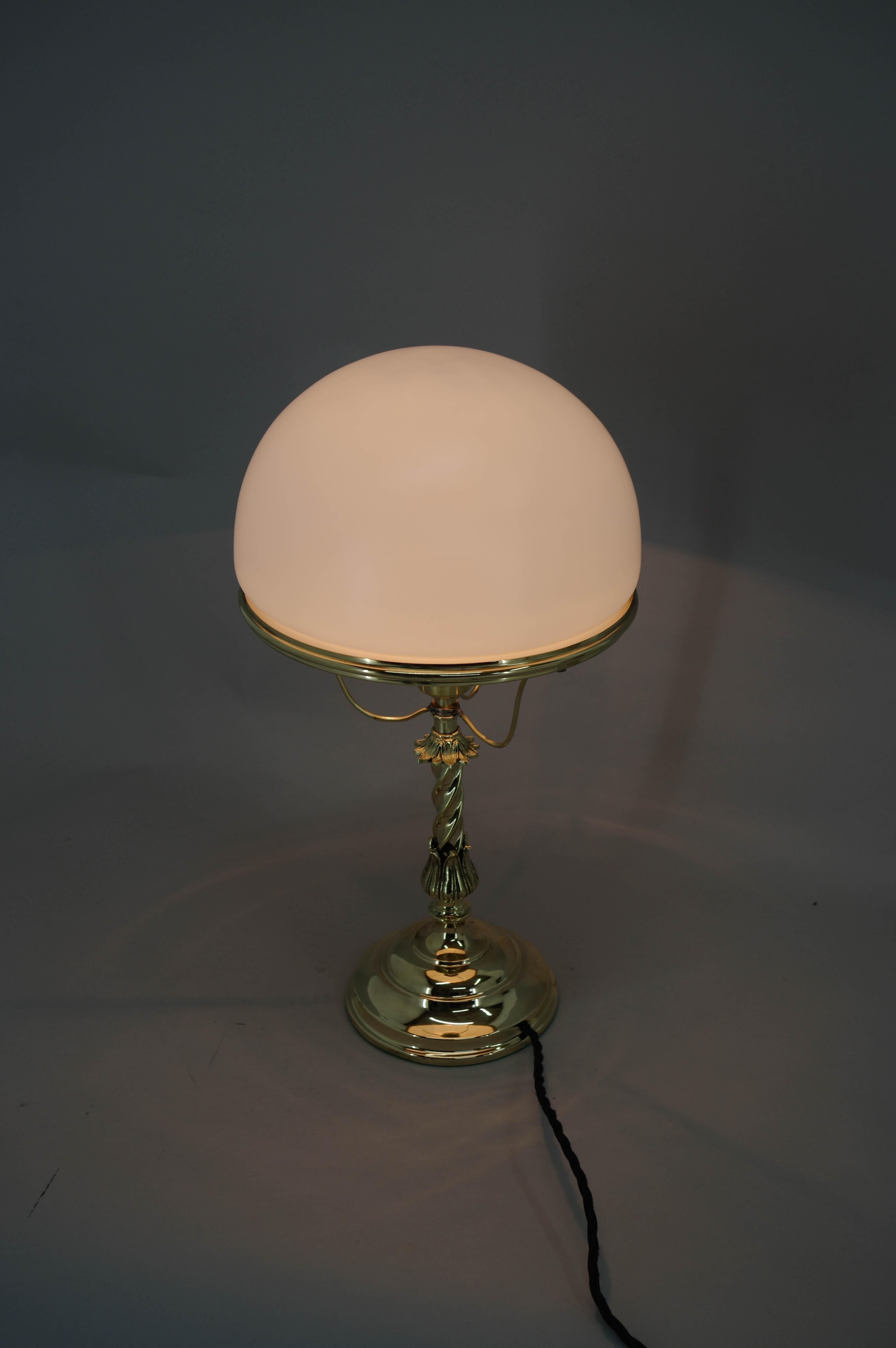 Jugendstil-Tischlampe, 1910er Jahre, restauriert (Frühes 20. Jahrhundert) im Angebot
