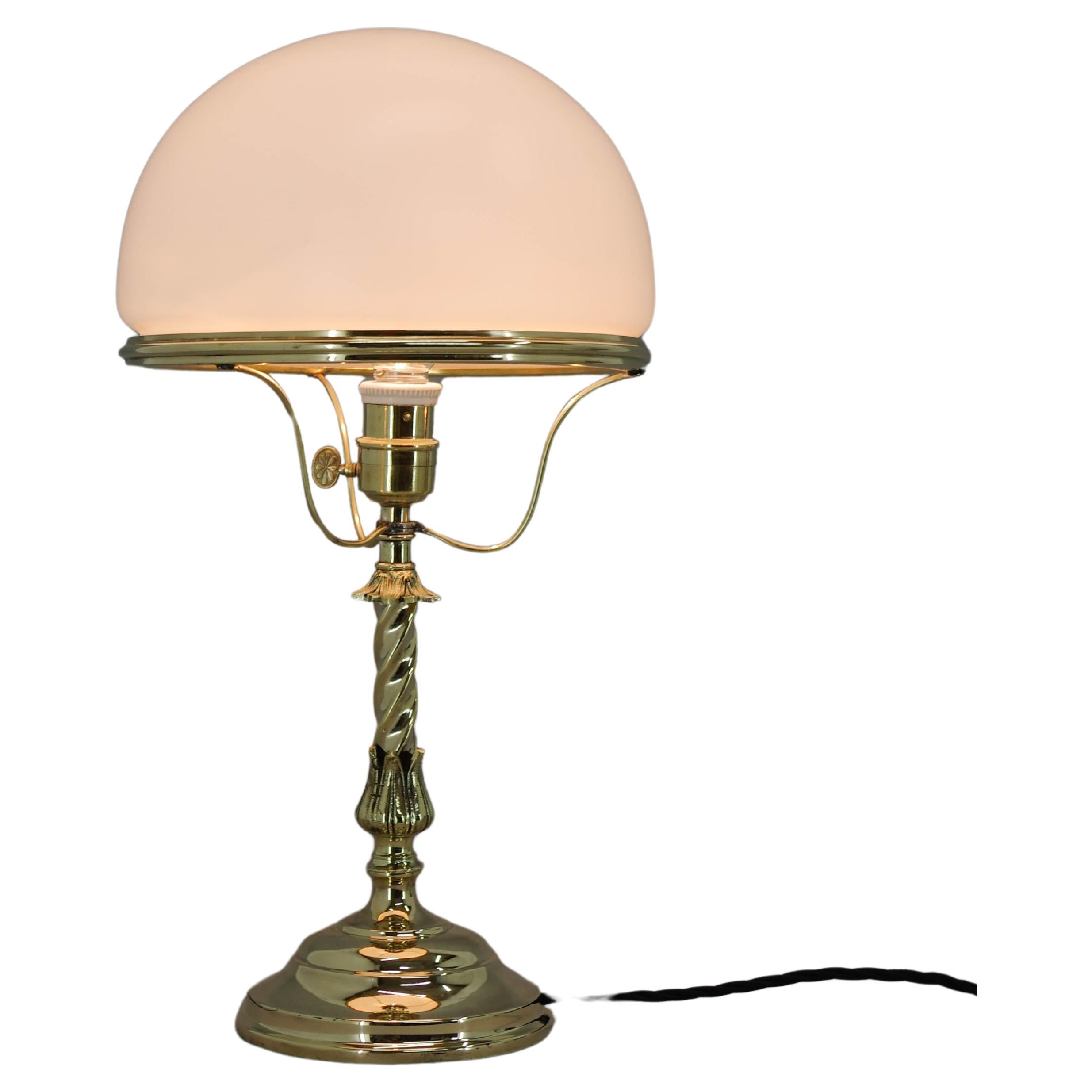 Lampe de table Art Nouveau, années 1910, restaurée en vente