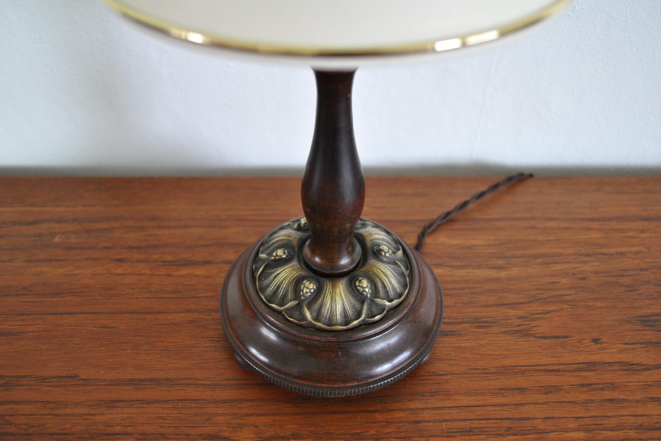 Art Nouveau Table Lamp Early 20th Century For Sale 1