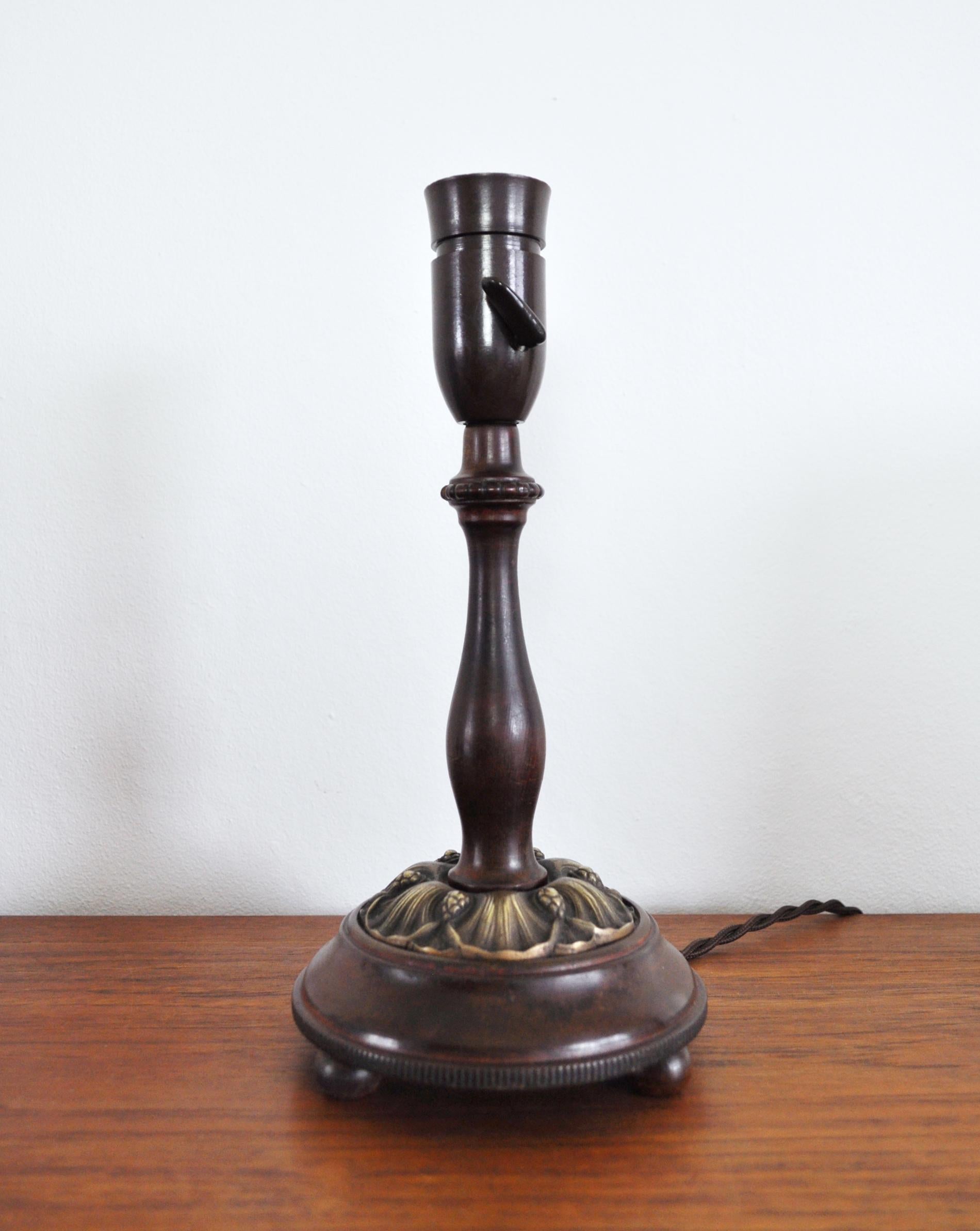Art Nouveau Table Lamp Early 20th Century For Sale 2