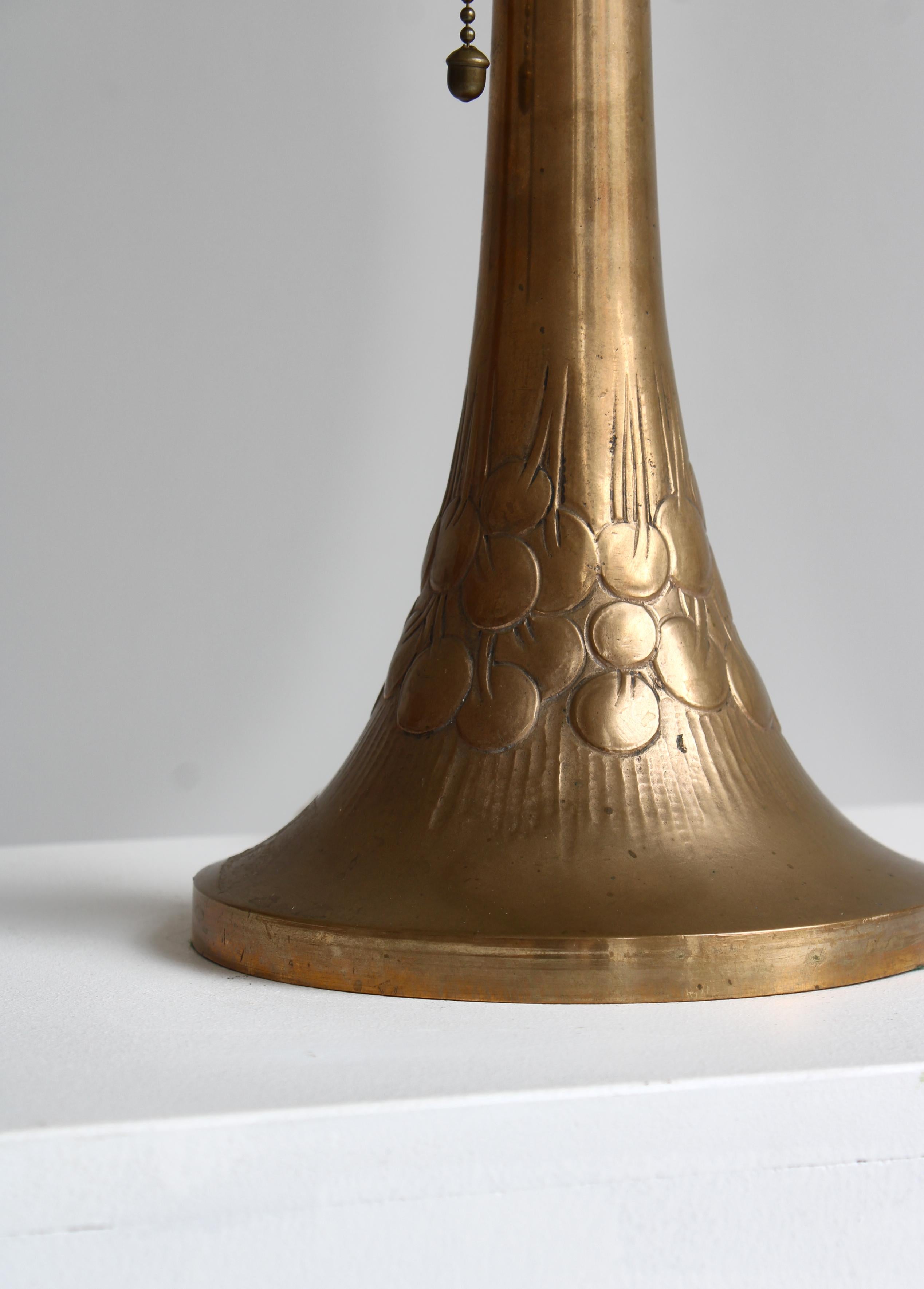 Art Nouveau Table Lamp in Brass with Floral Motifs, Mogens Ballin, 1919, Denmark 2
