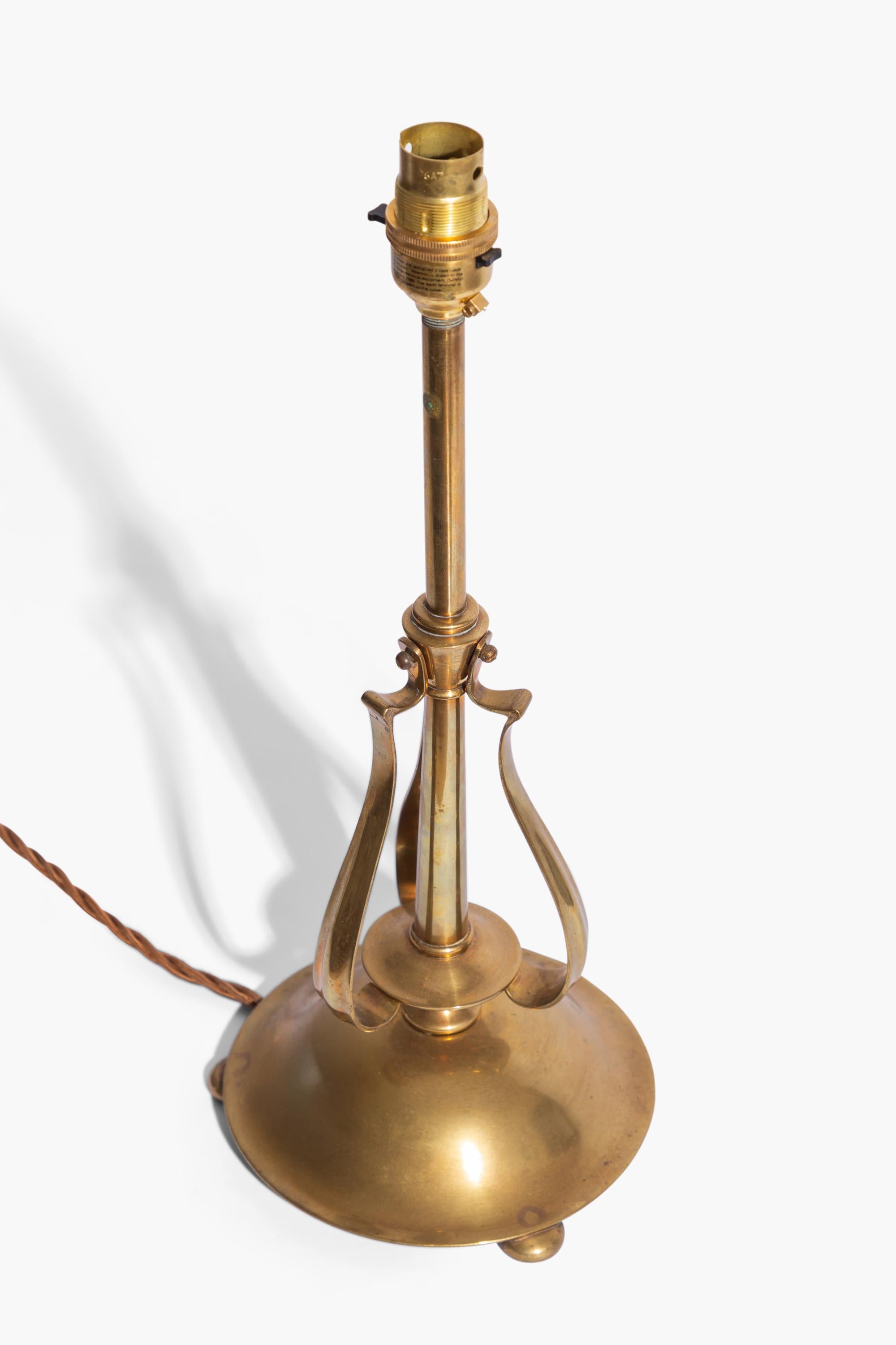 20ième siècle Lampe de table Art Nouveau à la manière de Was Benson en vente