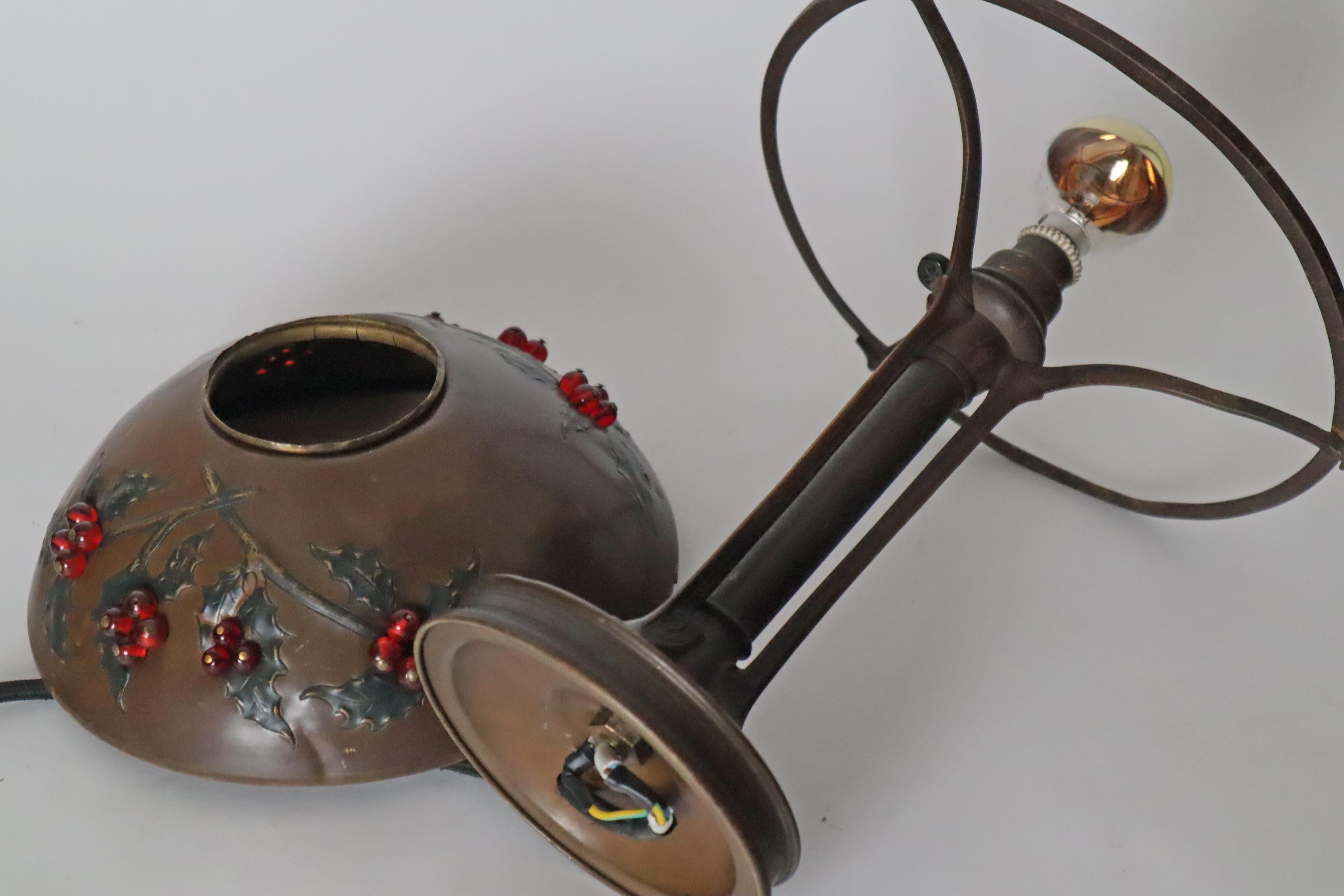 Art Nouveau Table Lamp in the Shape of a Mushroom  with Holly Plant For Sale 11