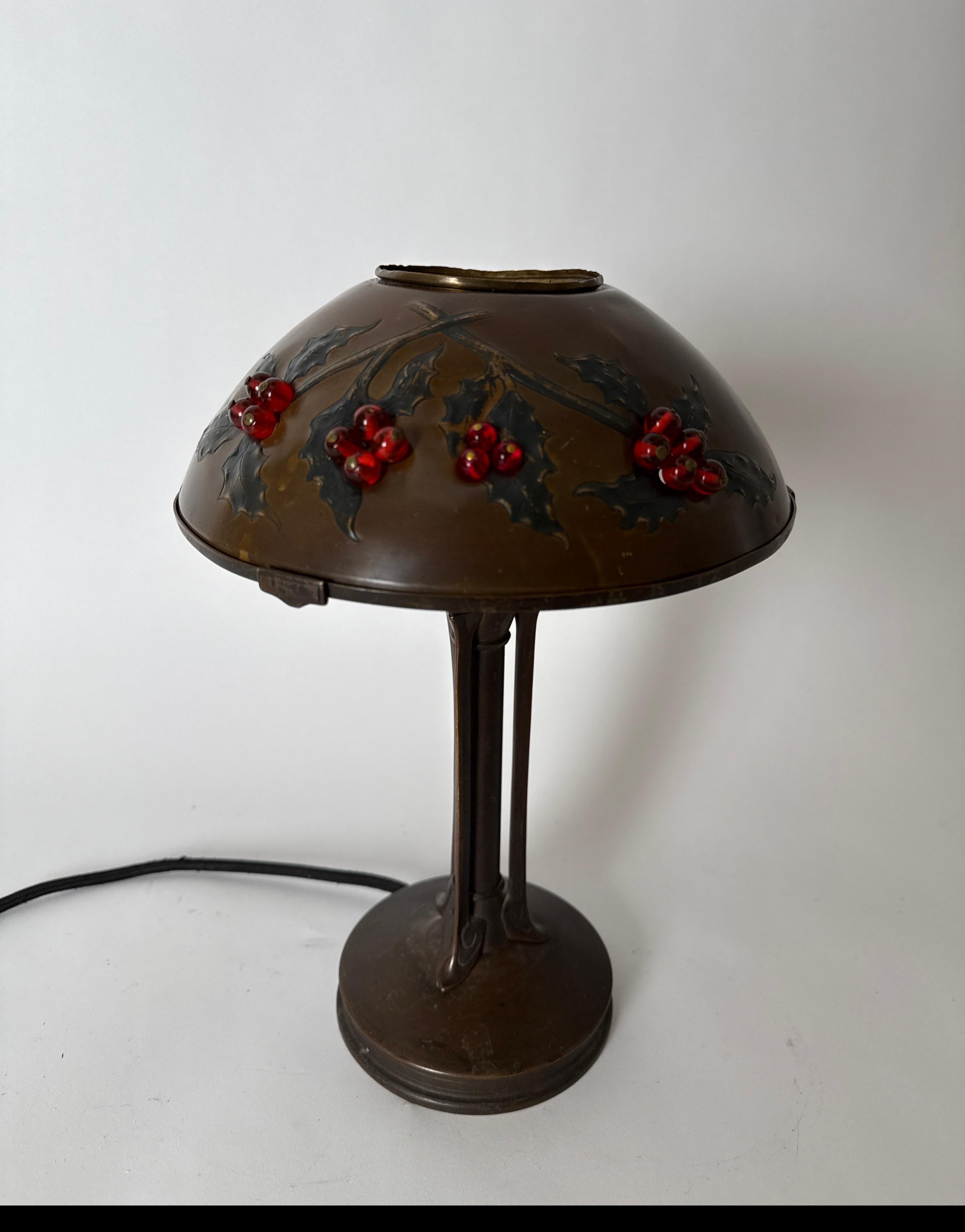 Early 20th Century Art Nouveau Table Lamp in the Shape of a Mushroom  with Holly Plant For Sale