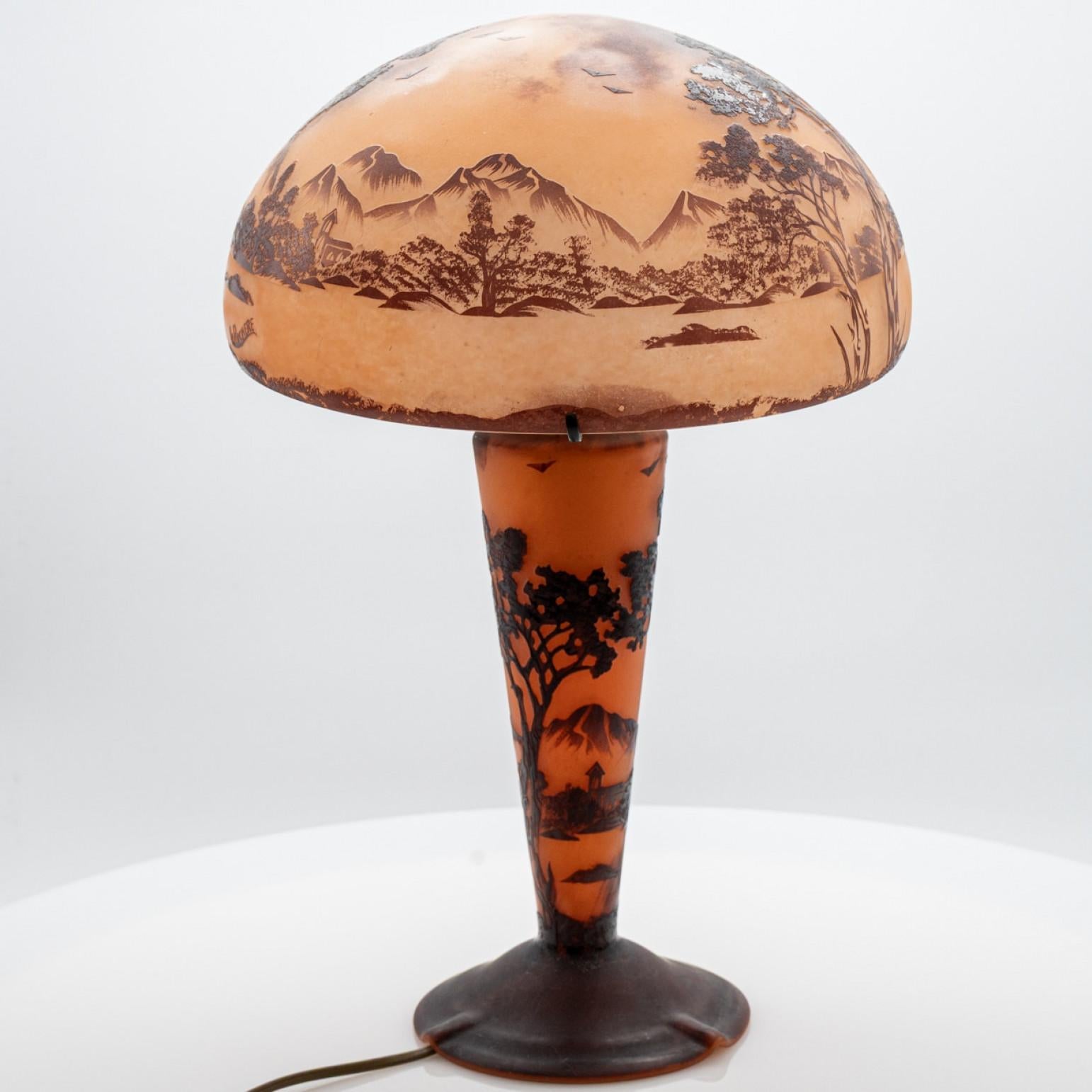 Lampe de table Art Nouveau La Rochere Verre soufflé à la main orange et brun, France en vente 1