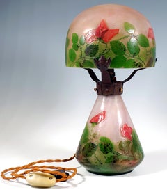 Art Nouveau Table Lamp, Roses Sauvages, Daum Nancy, France, Circa 1905