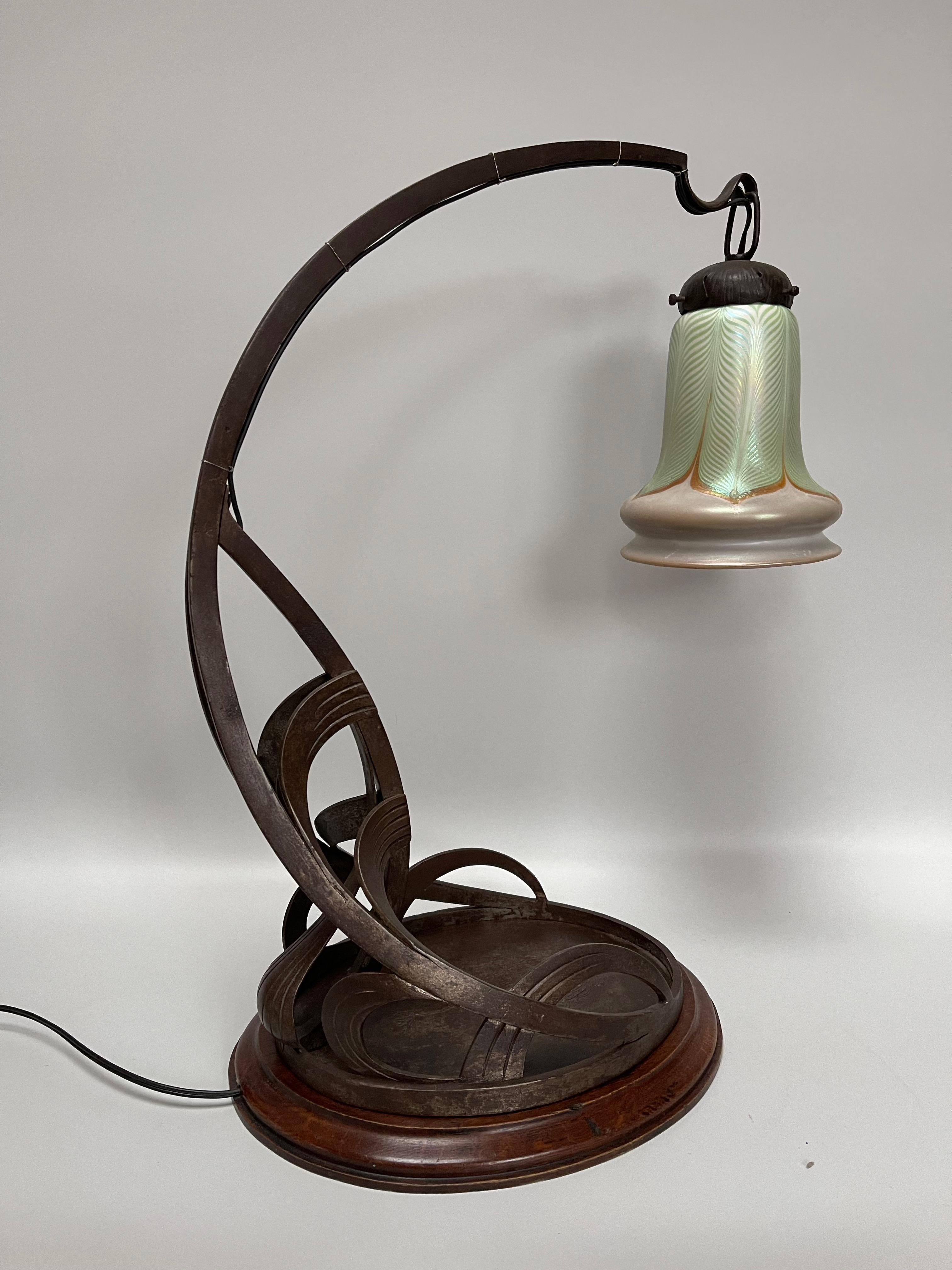 Glass Art Nouveau Table Lamp signed Quezal