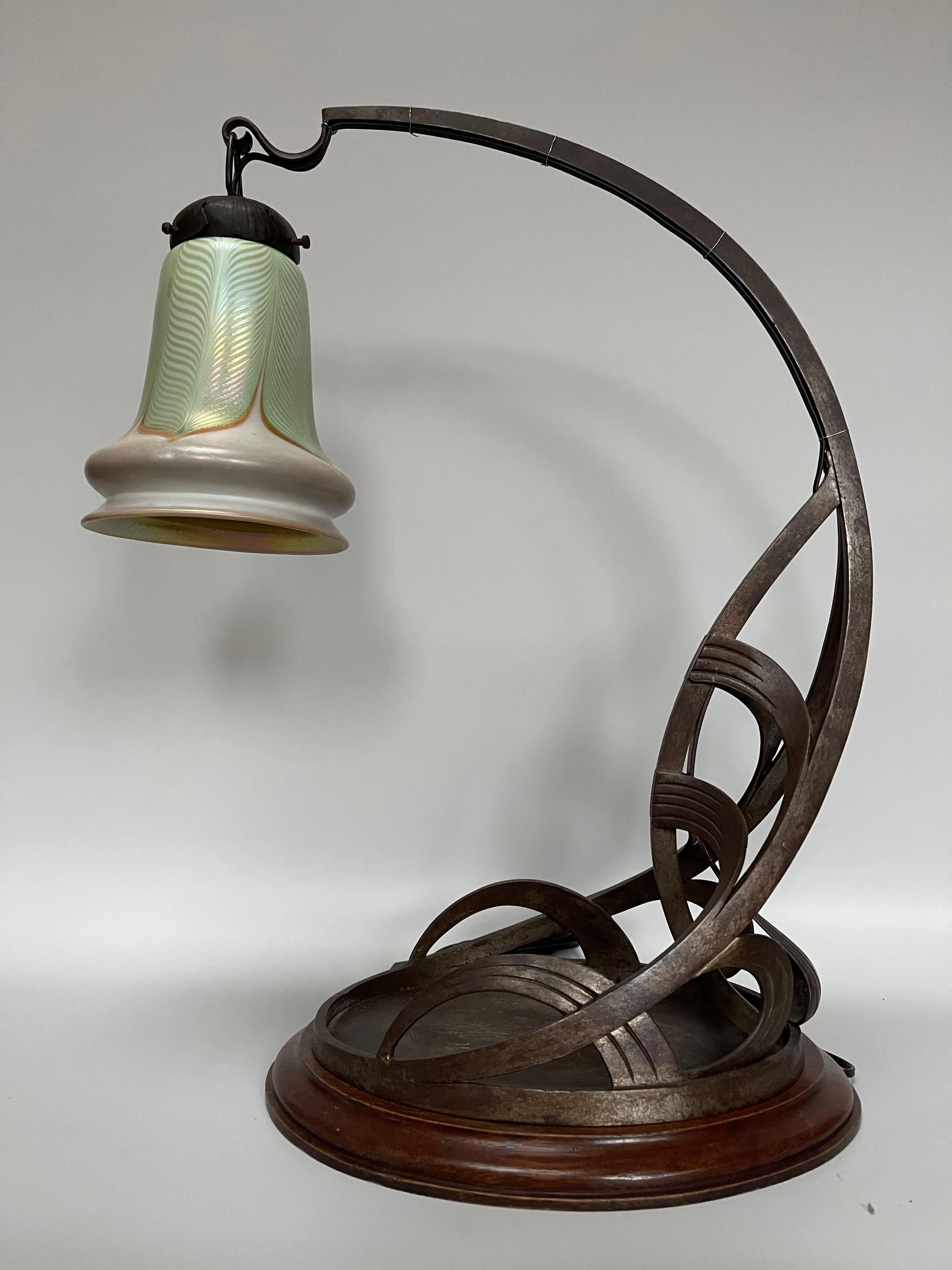 Art Nouveau Table Lamp signed Quezal 4