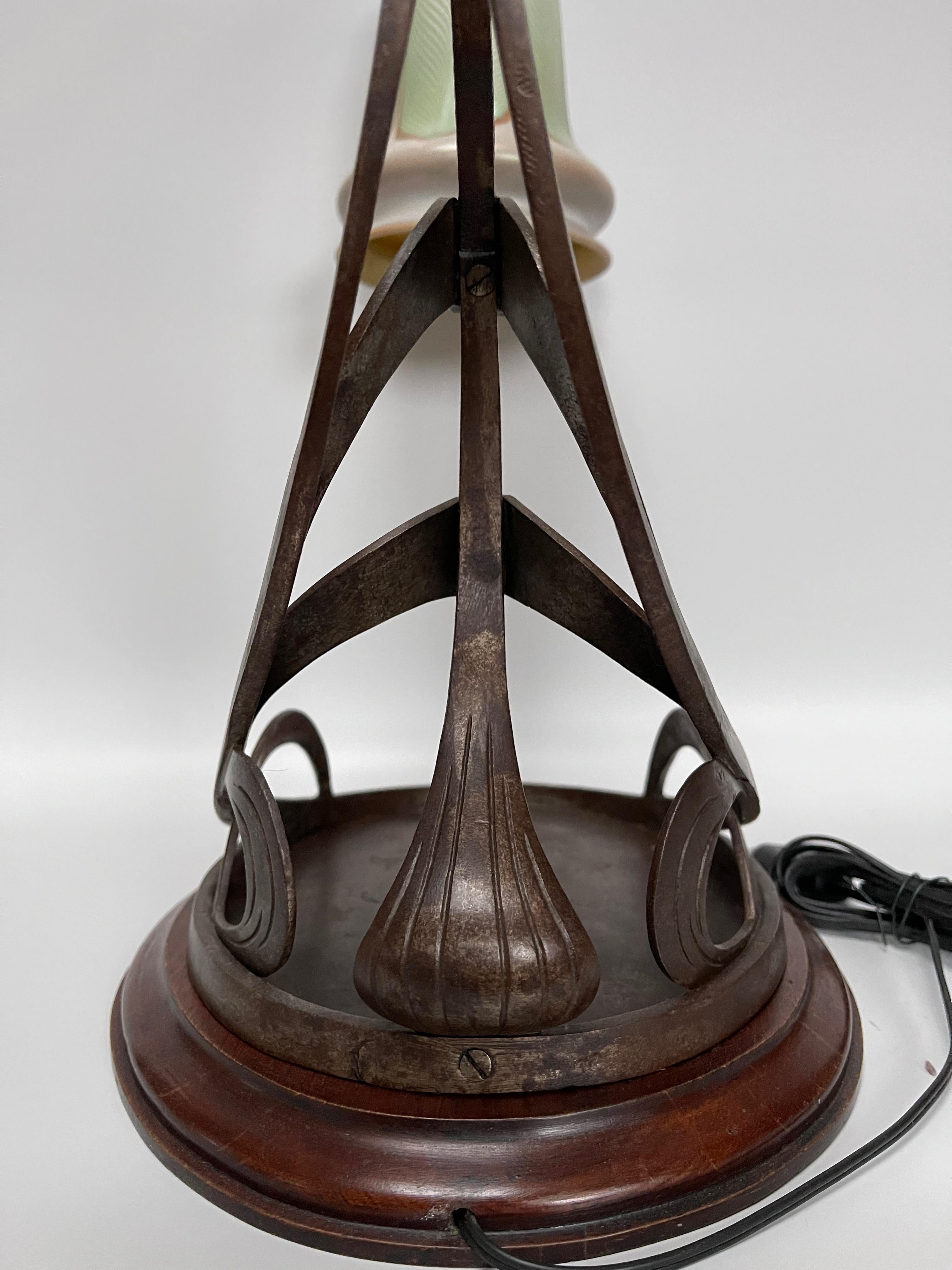 Art Nouveau Table Lamp signed Quezal 5