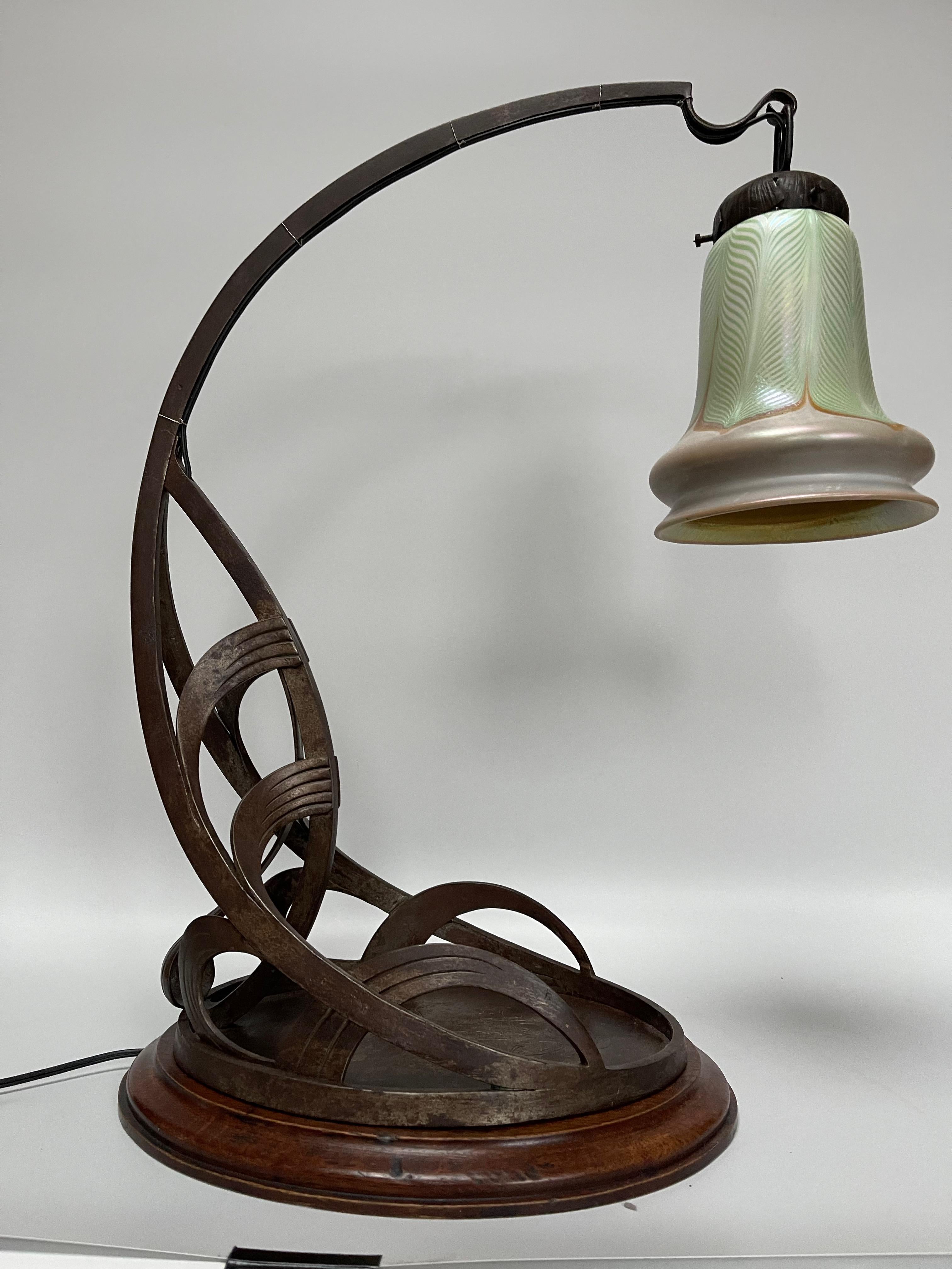 Art Nouveau Table Lamp signed Quezal 8
