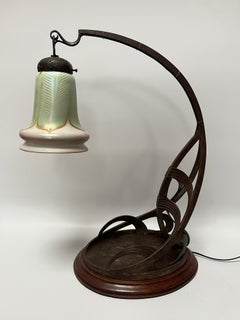 Jugendstil-Tischlampe, signiert Quezal