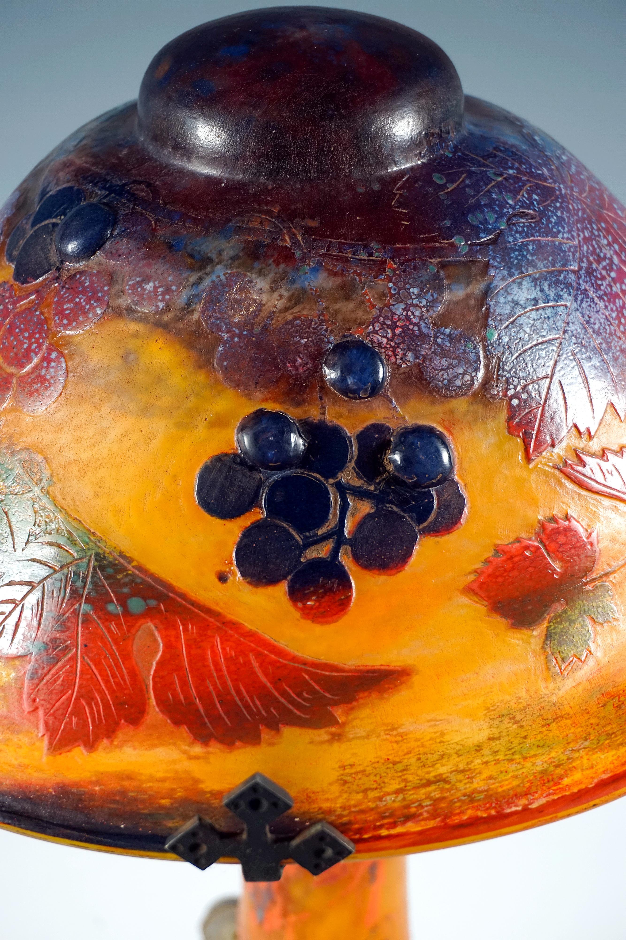 Lampada da tavolo Art Nouveau 'Vignes Et Escargots', Daum Nancy, Francia, Circa 1905 in vendita 4