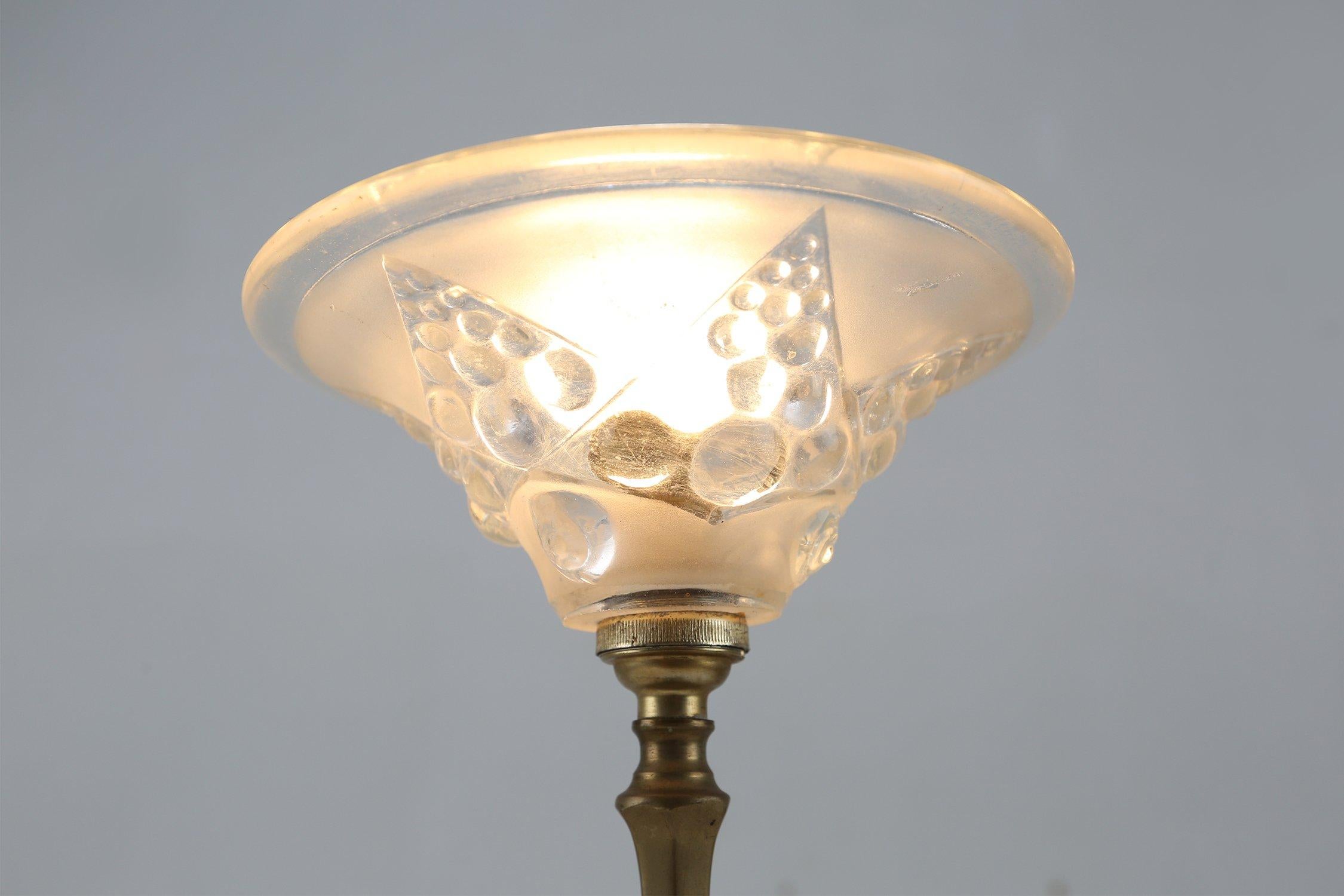 French Art Nouveau Table Lamp with brass and marble base and glass shade, 1920s For Sale