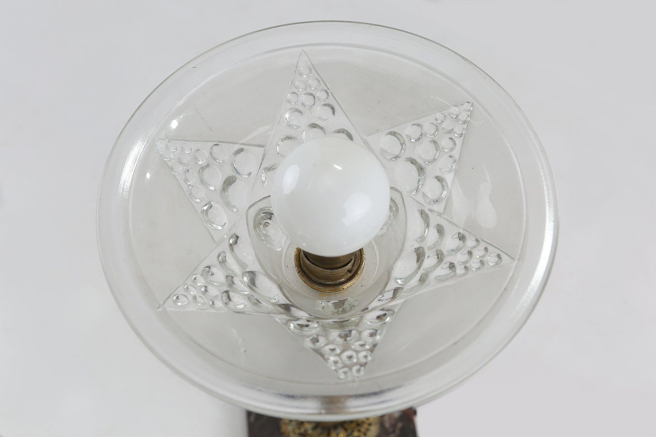 Art Nouveau Table Lamp with brass and marble base and glass shade, 1920s For Sale 1