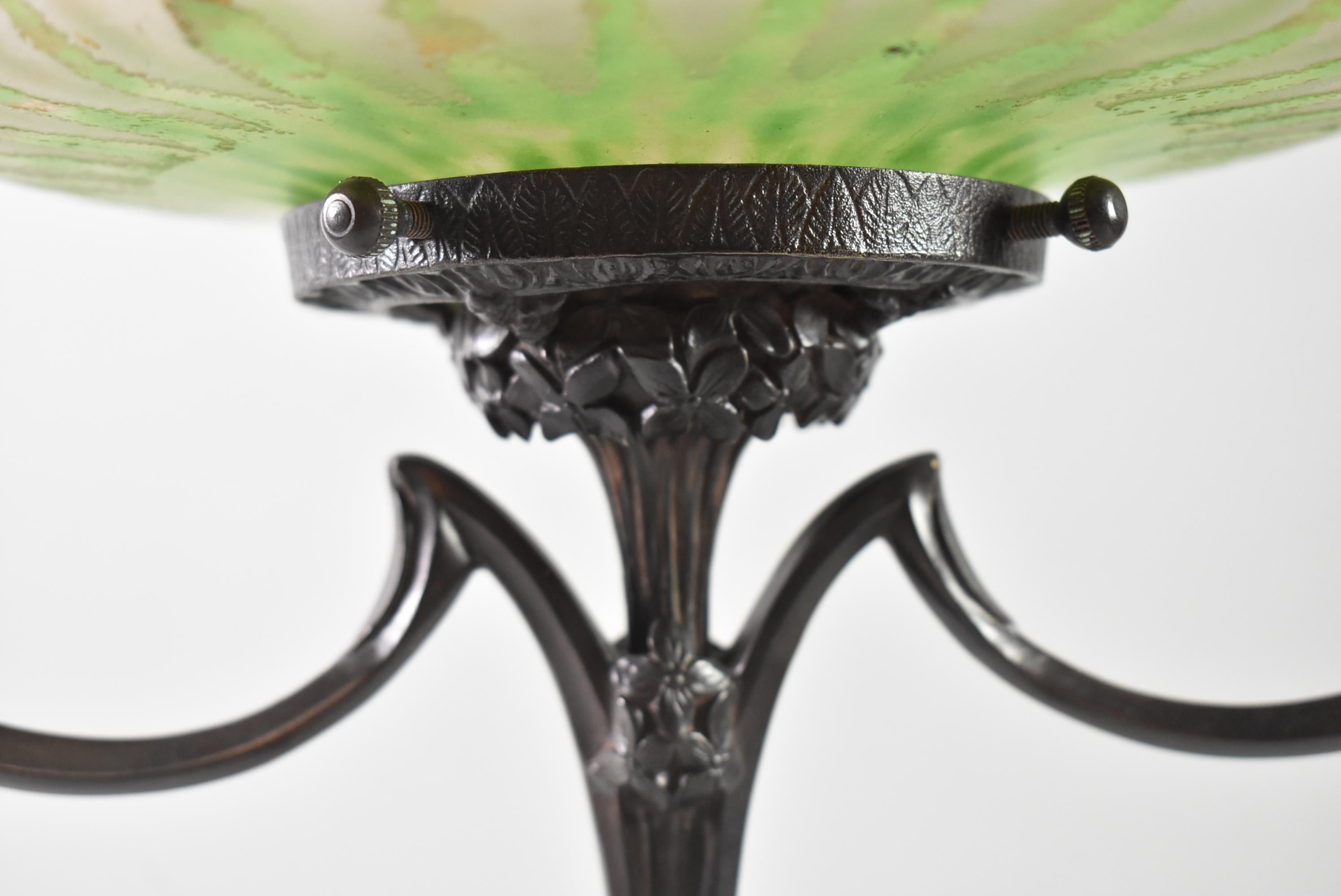 French Art Nouveau Table Lamp with Daum Nancy Shade, Circa 1900 France For Sale