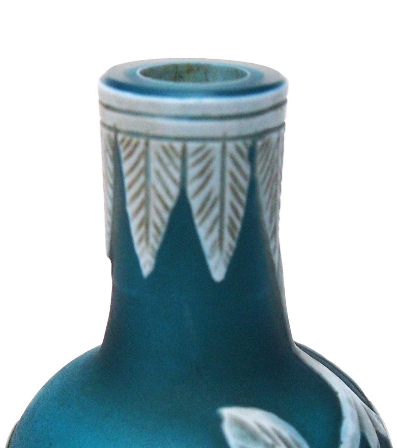 Art Nouveau Thomas Webbs  & Sons Wheel Carved Cameo Miniature Glass vase c1880 1