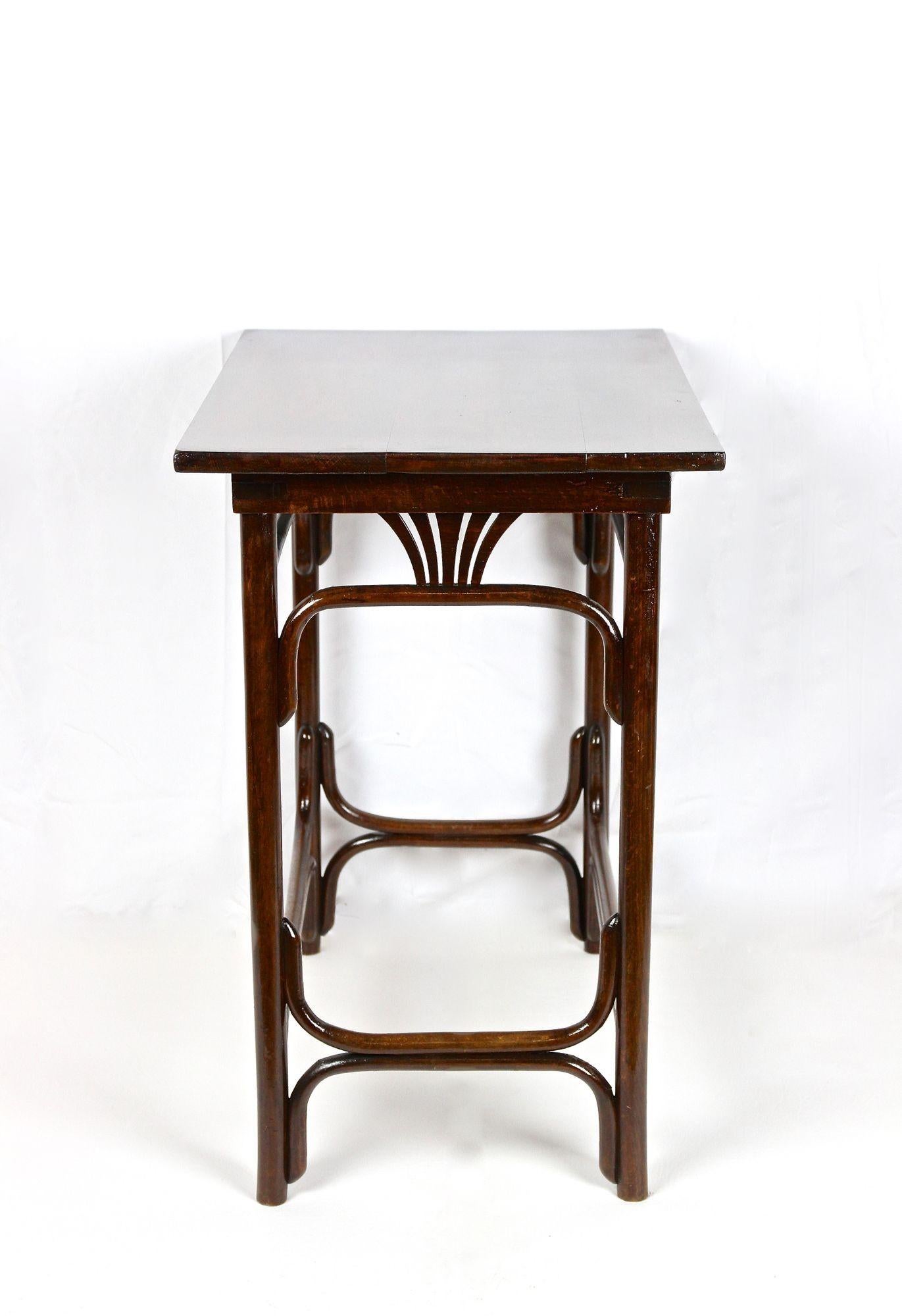 Polished Art Nouveau Thonet Bentwood Side Table No.9171 with Palmettes, Austria Ca. 1910