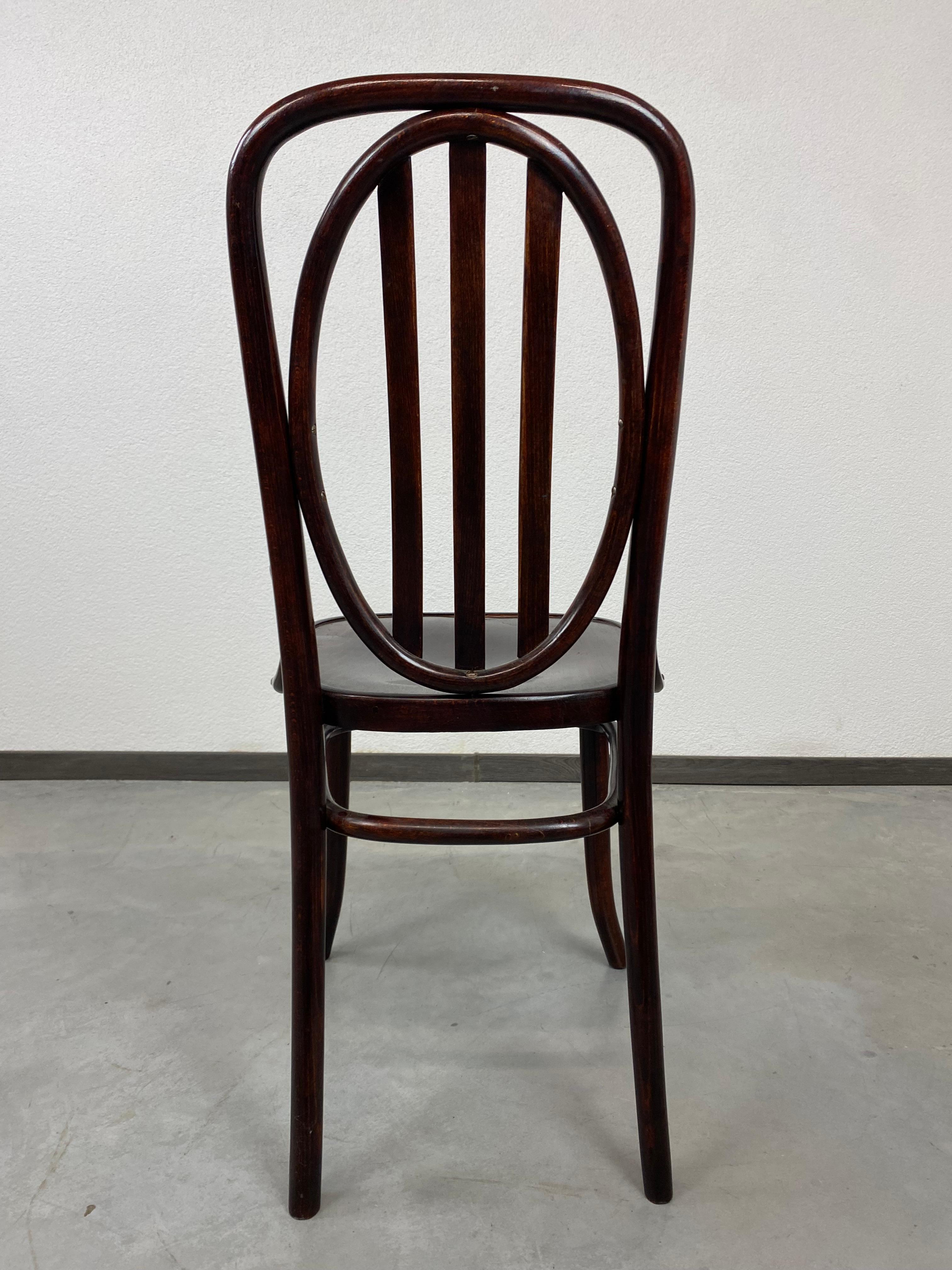 Early 20th Century Art Nouveau Thonet Chair For Sale