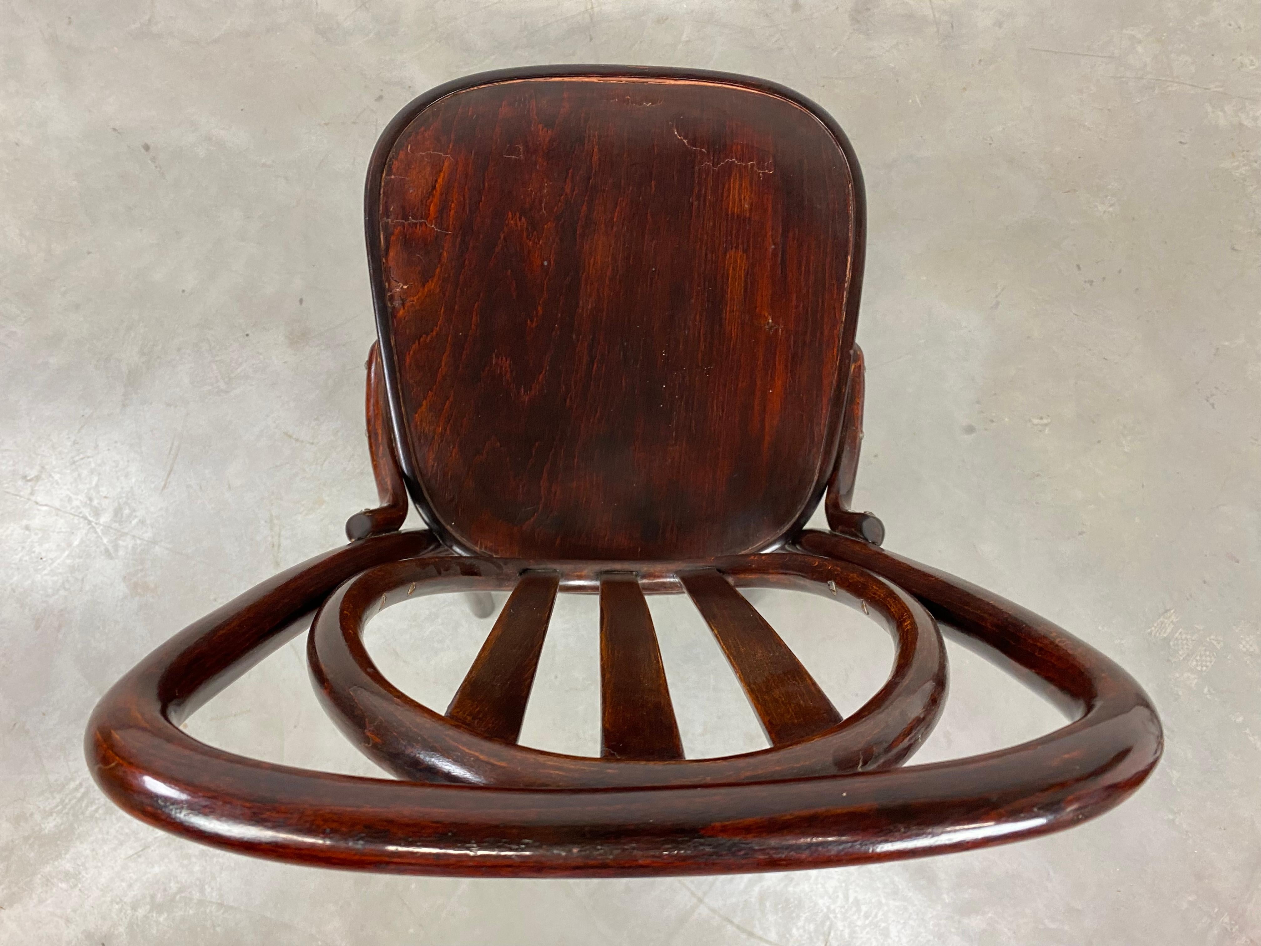 Beech Art Nouveau Thonet Chair For Sale