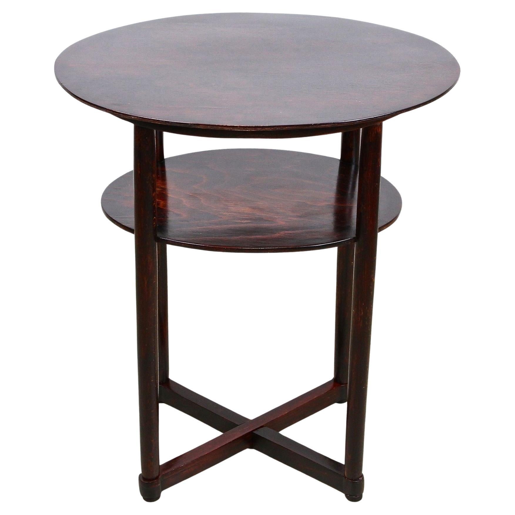 Mesa auxiliar Art Nouveau Thonet, diseño Josef Hoffmann, Austria, hacia 1910
