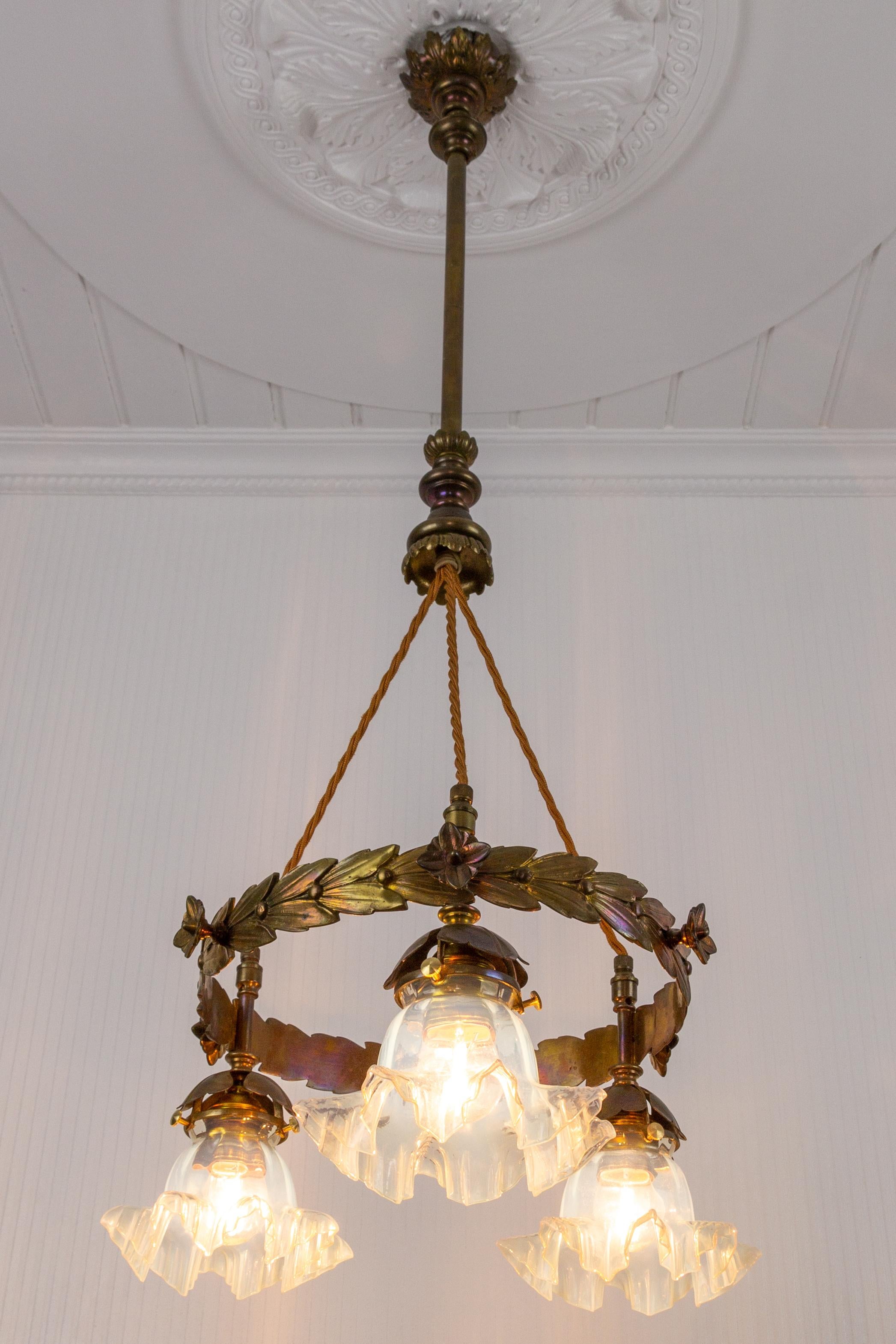 Art Nouveau Three-Light Brass and Glass Chandelier, Germany, 1920s In Good Condition In Barntrup, DE