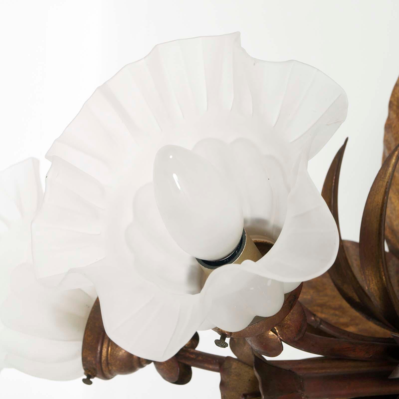 Lampada a tre luci in stile Art Nouveau, in rame e metallo dorato con vetro di Murano In condizioni buone in vendita a Vigonza, Padua