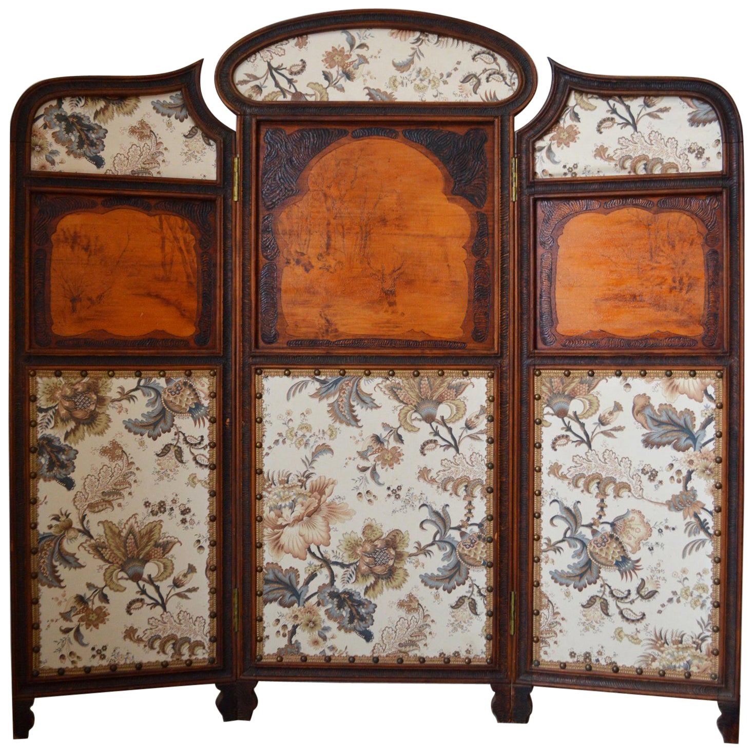Art Nouveau Three-Panel Folding Screen or Room Divider in Carved Wood circa 1900 For Sale